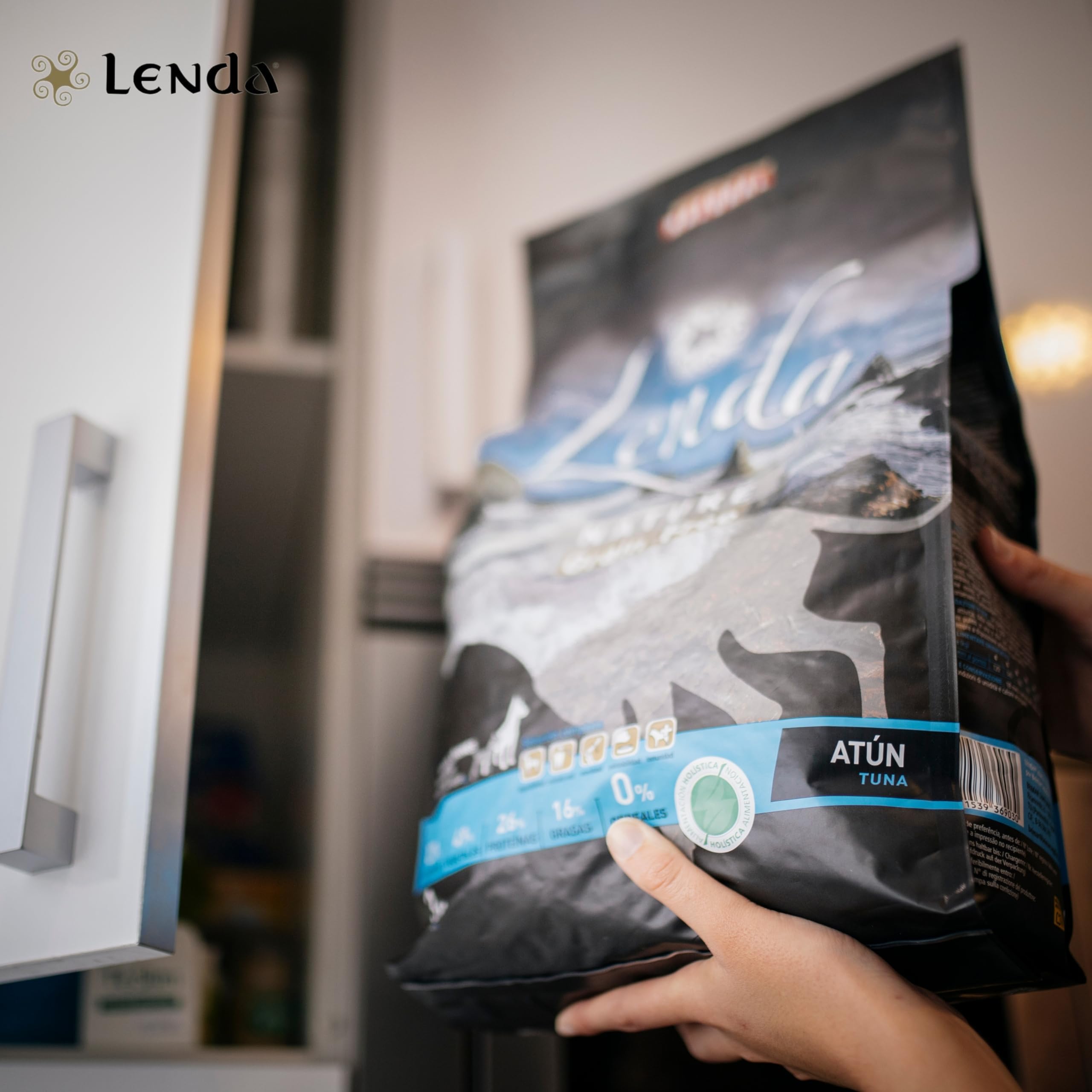 Lenda Atún 12Kg - Pienso Hipoalergénico para Perros Jóvenes y Adultos con Alergias o Intolerancias | Comida para Perros Rica en Atún | Pienso para Perro Natural y SIN Cereales