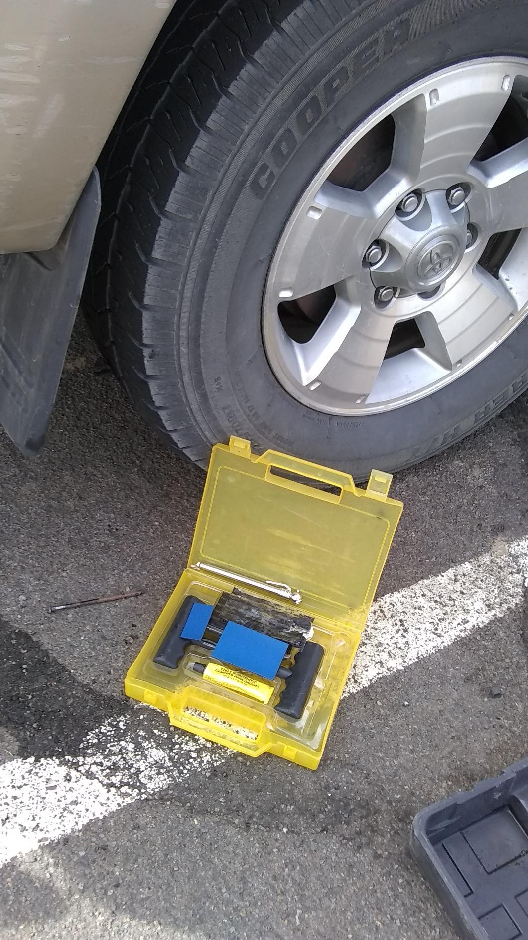 Victor 225001268A Tire Repair Toolbox 30 pc kit