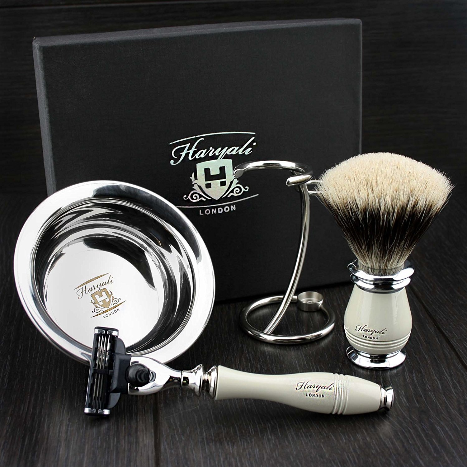 Haryali London Luxury Ivory zestaw do golenia 3 Edge, brzytwa, pędzel do golenia, stojak na golenie i miseczka do golenia