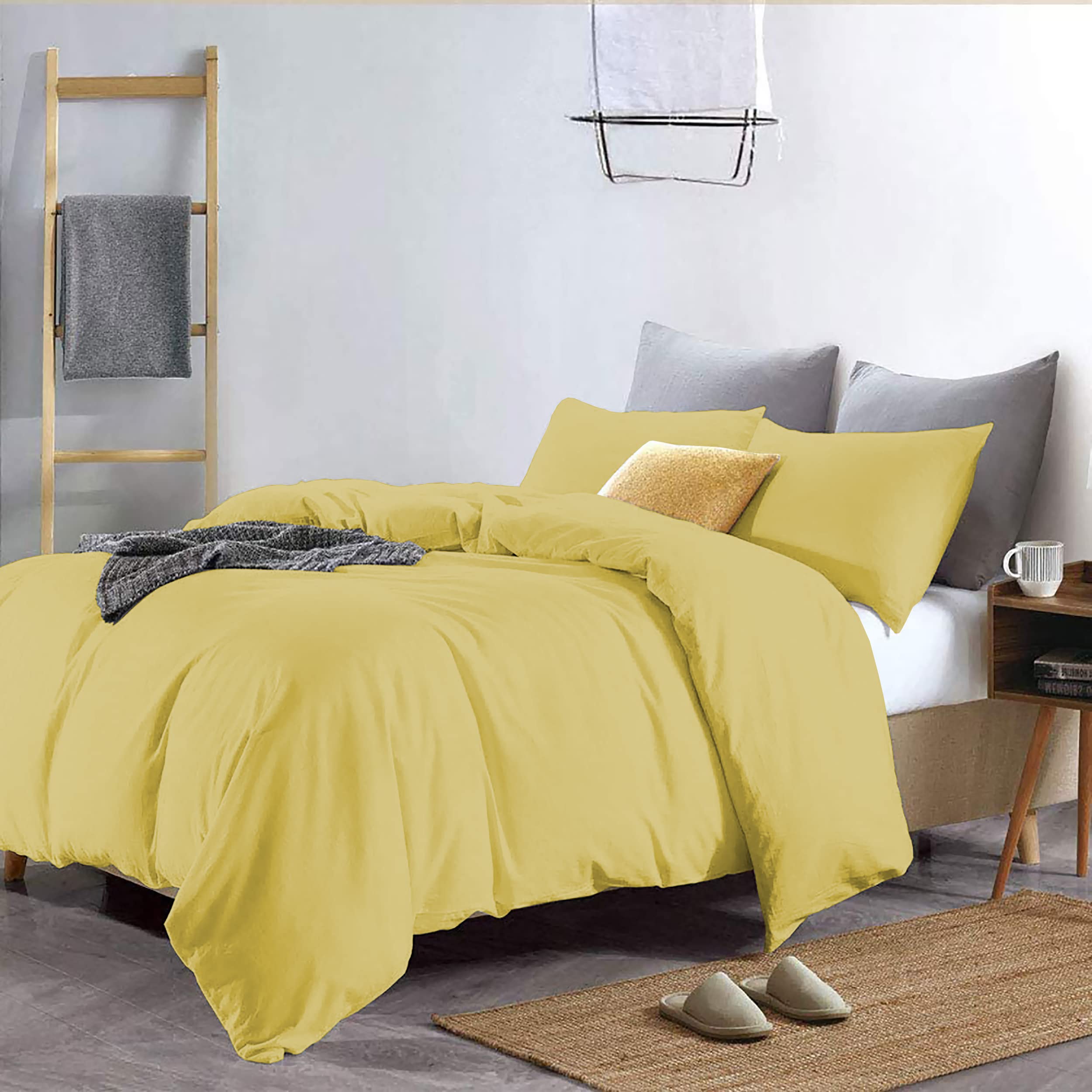 YRM Bedding's Duvet Covers - 100% Microfiber, 3-Piece Duvet Cover Set, Ultra Soft with Zipper Closure Duvet Cover (61X91 Inches) and 2 Pillow Cover (18X28 Inches) - Single Size/Gold