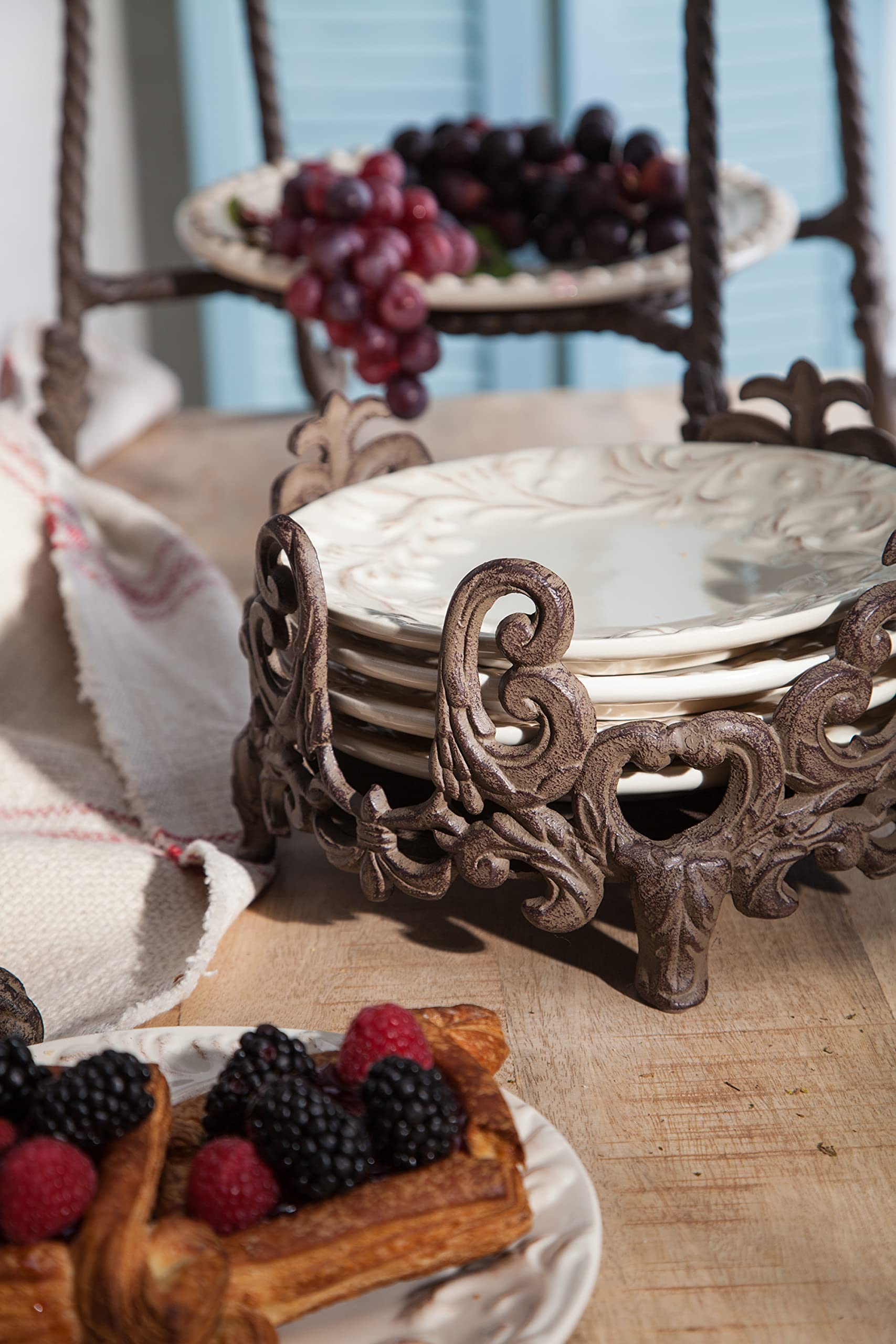 Gracious Goods 8in Salad Plate Holder - Brown Metal by GG Collection