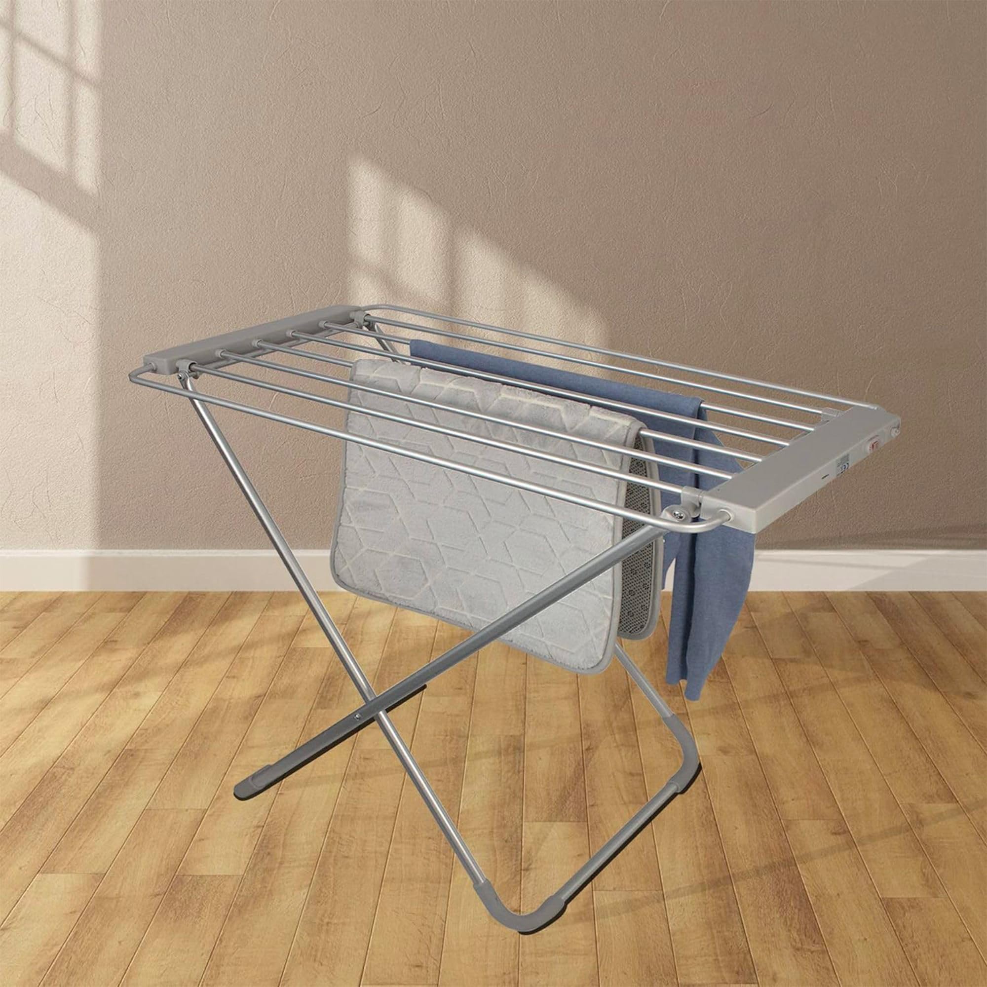 Fishtec Elektrischer beheizter Wäschetrockner 8 Stangen - Elektrischer Handtuchtrockner - Handtuchhalter - Praktik - 95 X 63 X 74 cm - Aluminium gebürstet