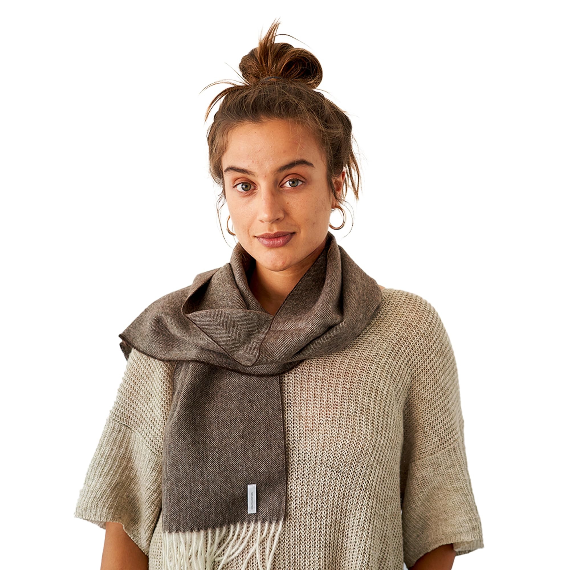 Apikuna® Baby Alpaka Schal mit Fransen für Damen & Herren – Herbst & Winter (180x30cm) – kuschelig warm und atmungsaktiv, 100% Baby Alpaka Wolle