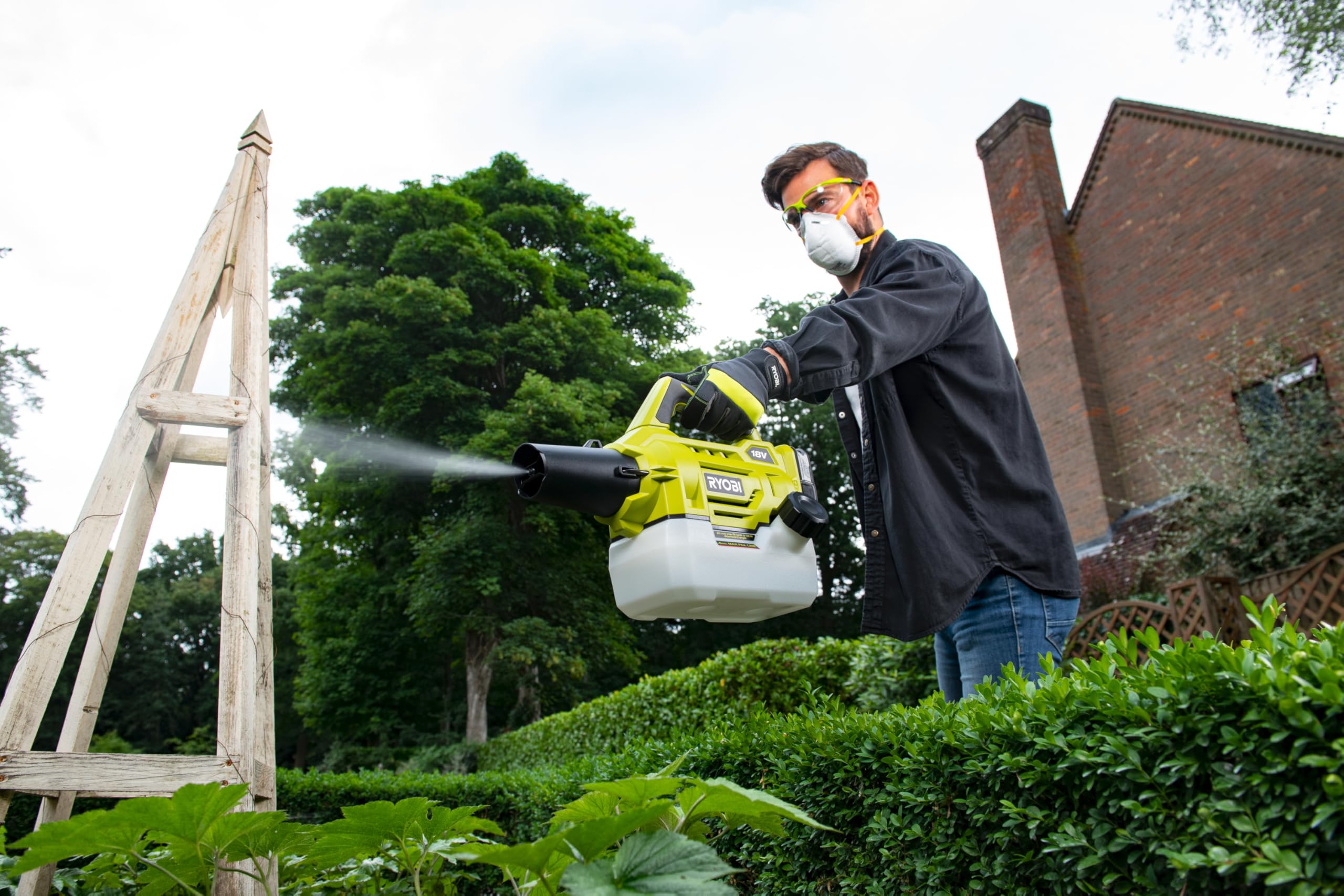 RYOBI - Pulvérisateur sans Fil 18V One+ RY18FGA-0 – Réservoir 3,5L, Pulvérisation Continue, Poignée Ergonomique – Traitement des Plantes, Désherbage, Nettoyage Extérieur – Batterie Non Incluse