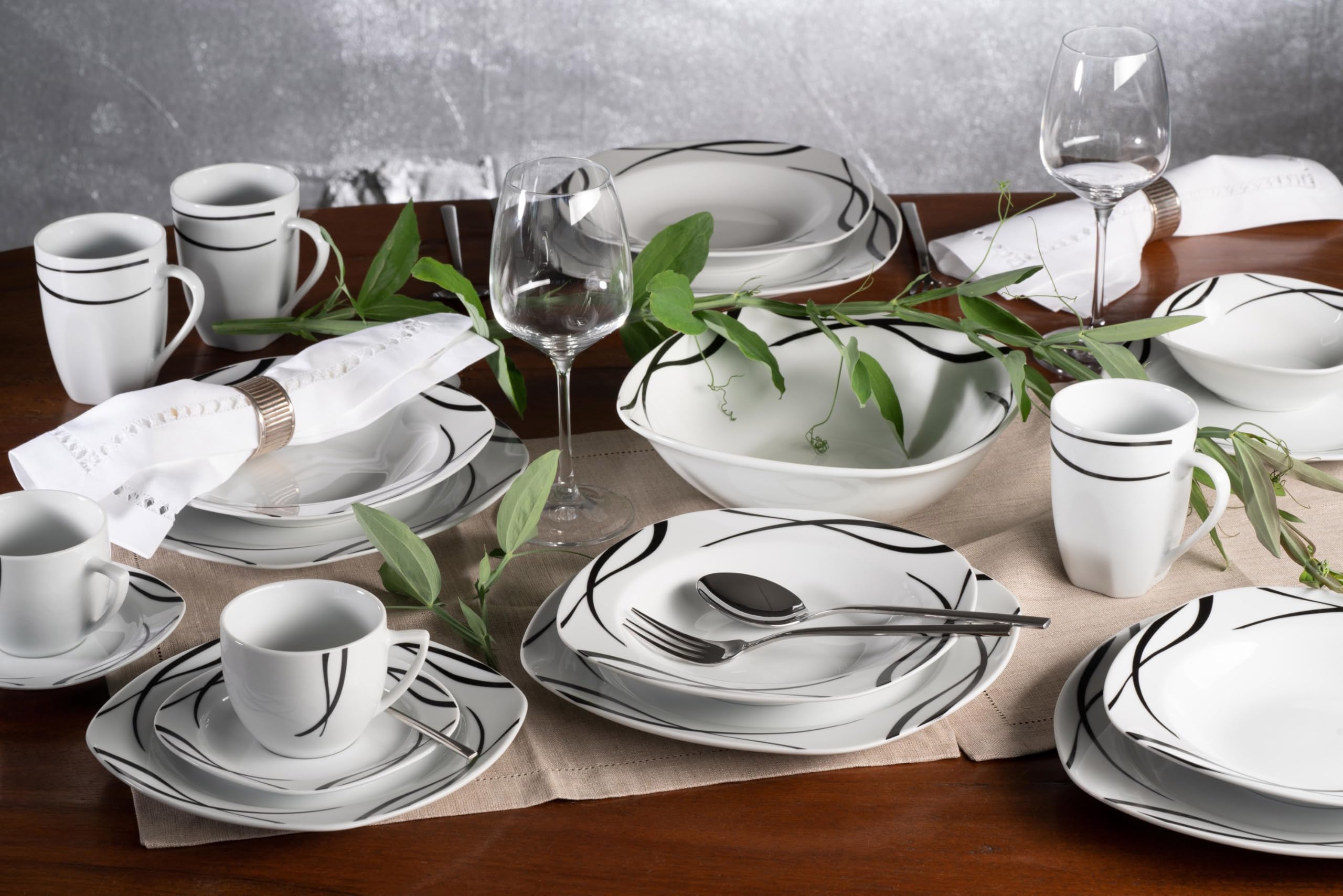 MÄSER Serie Decora, set di piatti per 6 persone, stoviglie da 18 pezzi, forma quadrata, elegante, senza tempo, porcellana