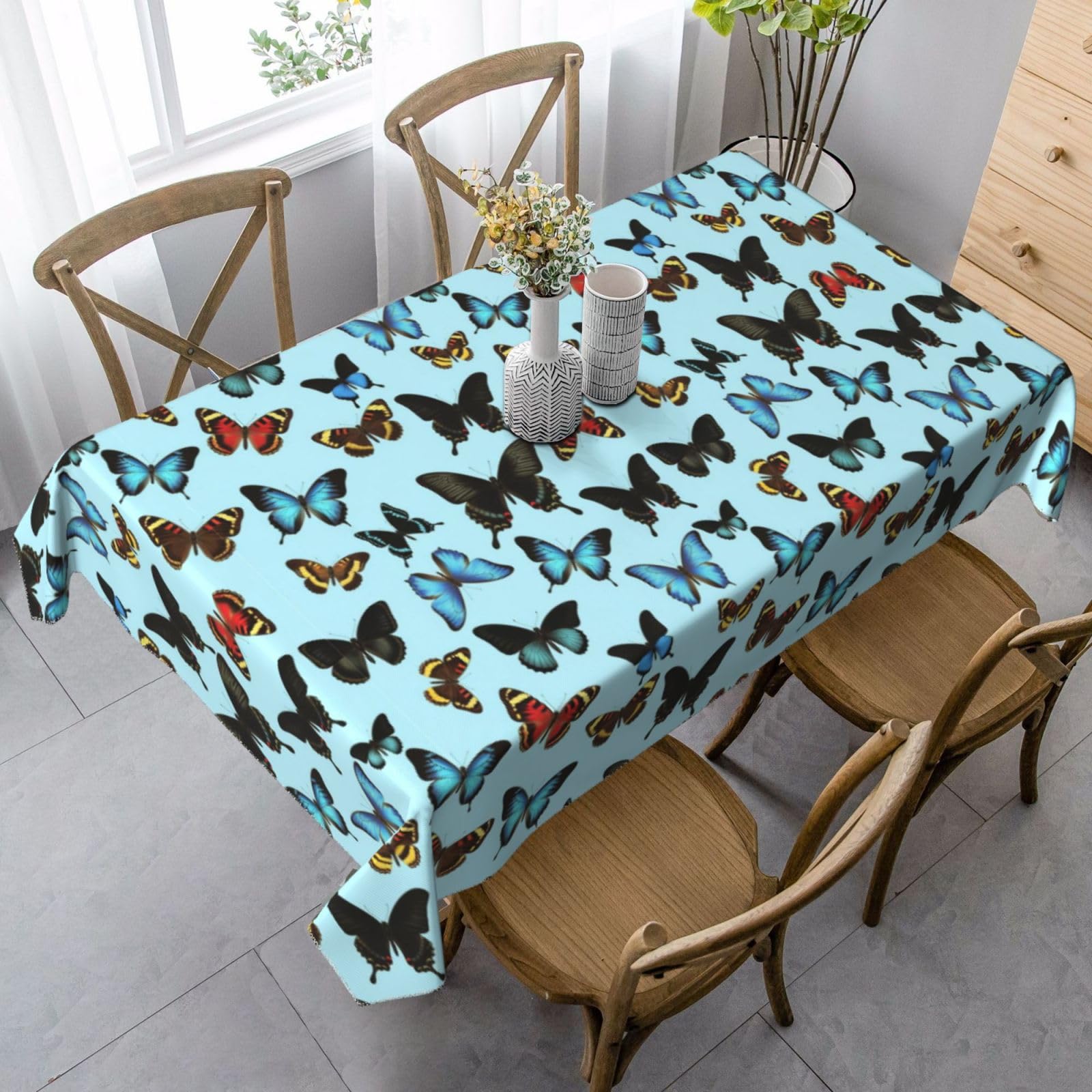 Nappe papillons noirs facile d'entretien pour protéger et décorer la table