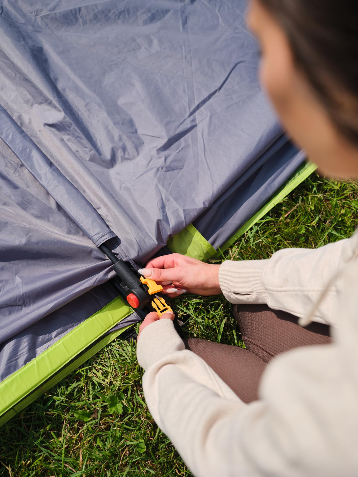 Coleman Tienda Fastpitch Victoria Falls 4 Blackout| Montaje rápido en 2 Minutos| Dormitorio oscurecido|Tienda Familiar compacta para 4 Personas |Tienda para Festivales y Camping |Impermeable 4500 mm