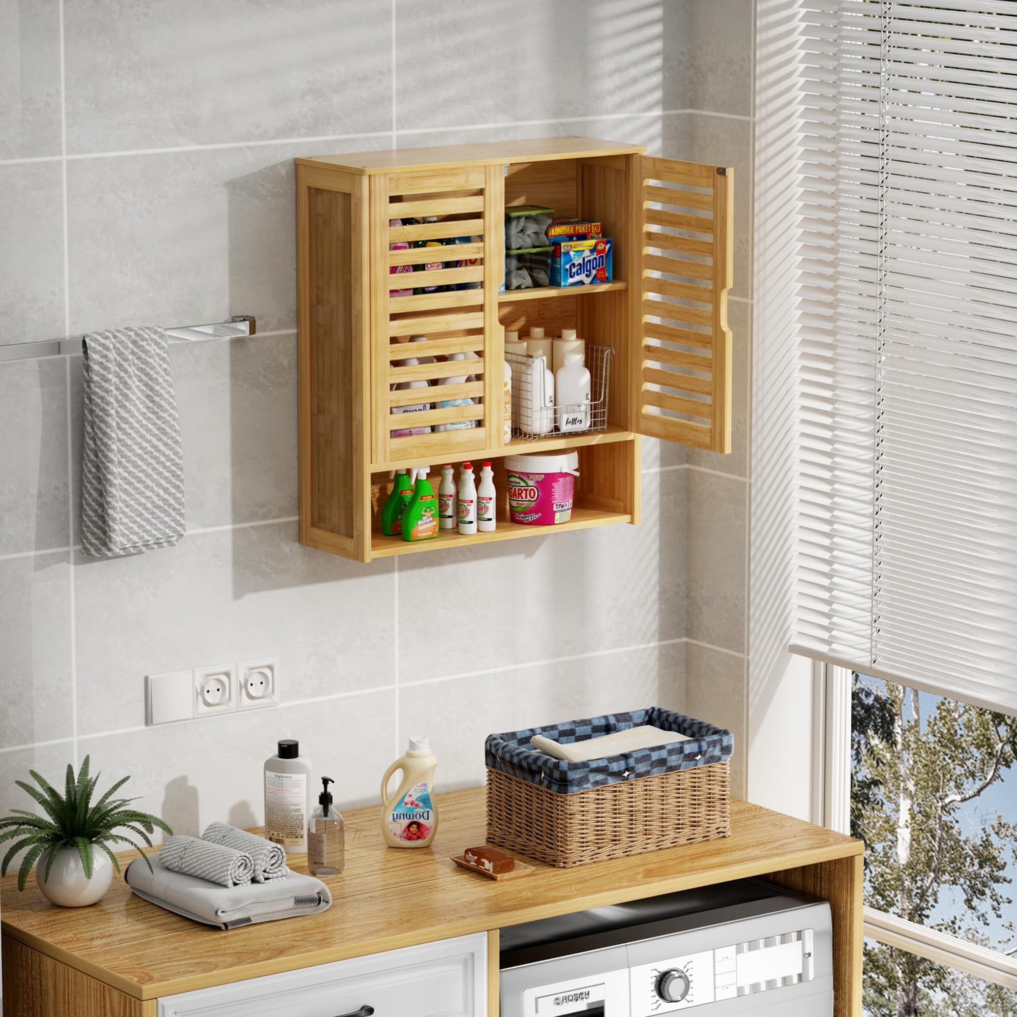 unho Meuble Salle de Bain Mural: Armoire Toilette Suspendu en Bambou Naturel Placard WC 2 Portes Rangement Cuisine Murale avec Étagères Réglables - 59x20.5x66.5 cm