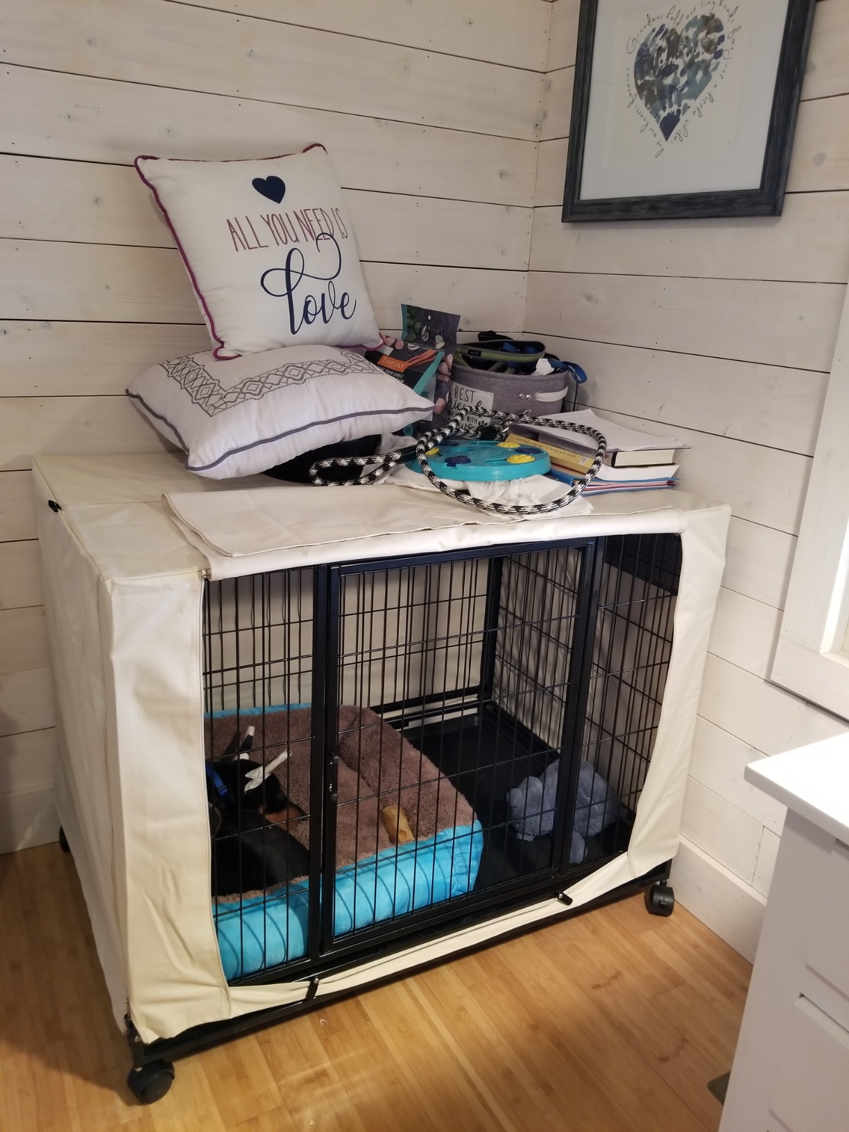 33/mo Finance Amazon Basics Heavy Duty Stackable Dog Pet Kennel on