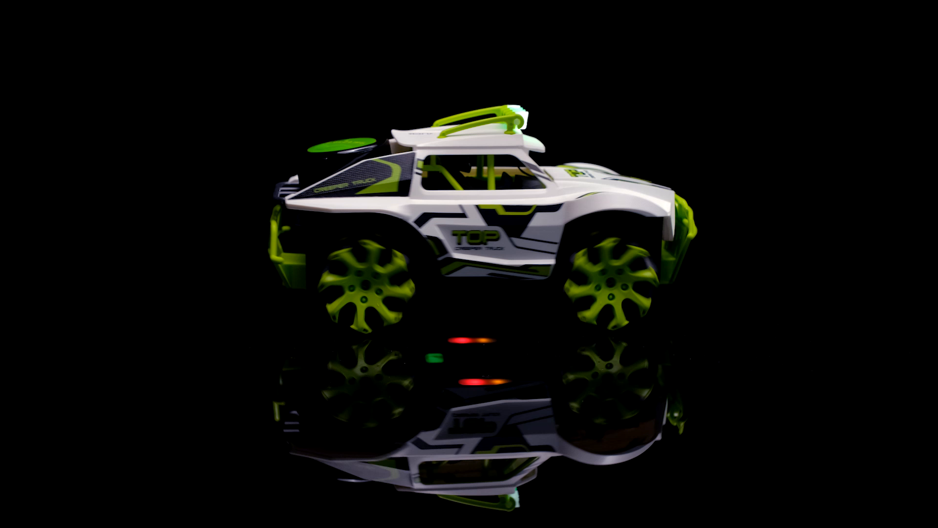 Amazon Holyton ラジコンカー こども向け オフロード Jeep Rcカー 360 全方向移動 車のおもちゃ 人気 4wd 四輪駆動 ドリフト 1 18 操作時間60分 2 4ghz おもちゃ クリスマス 元日 プレゼント 贈り物 Ht10 ラジコン ドローン 通販