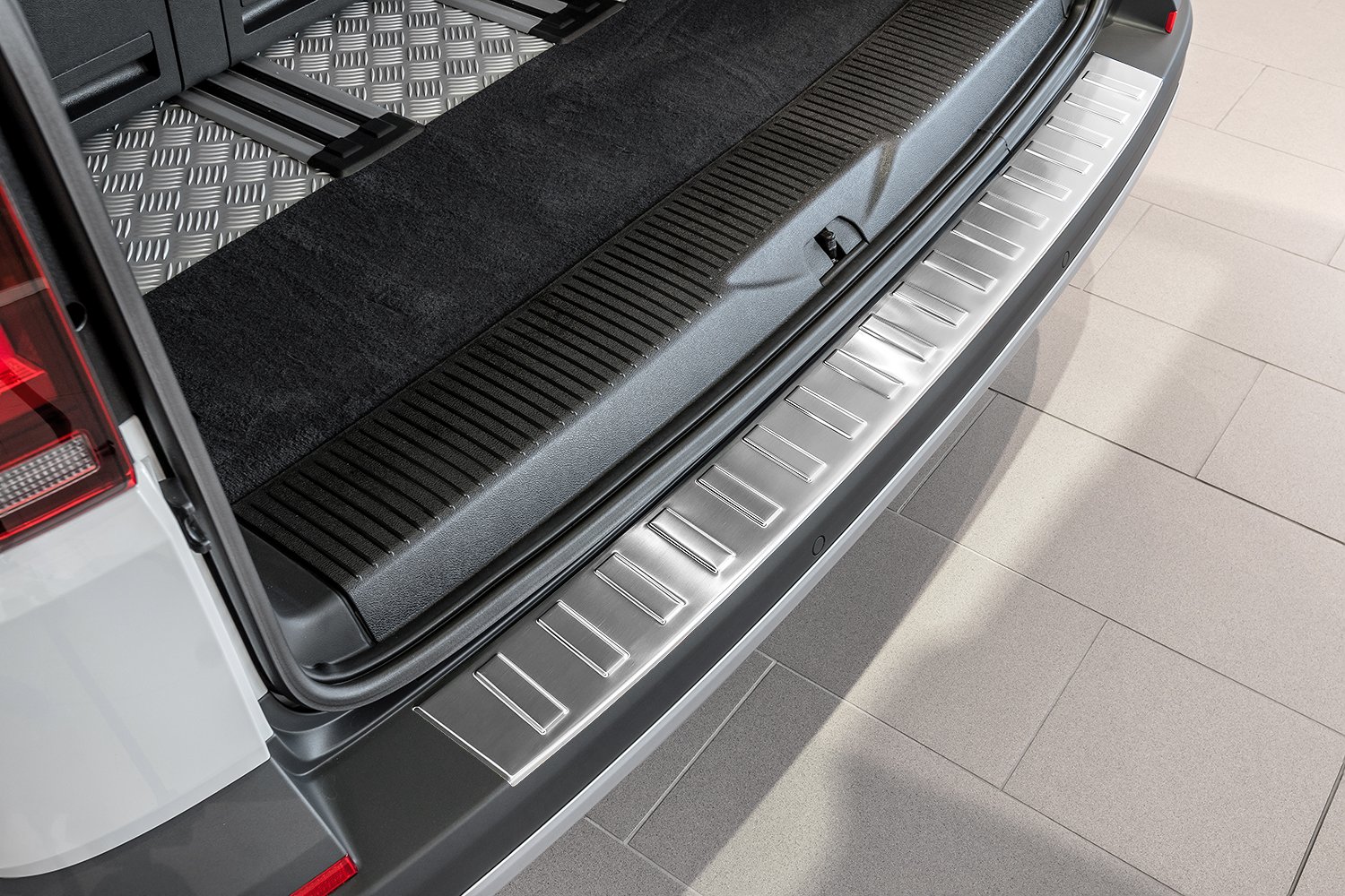 tuning-art L177 Protezione paraurti per Volkswagen T6 Multivan Caravelle 2015-07/2024 Acciaio Inox