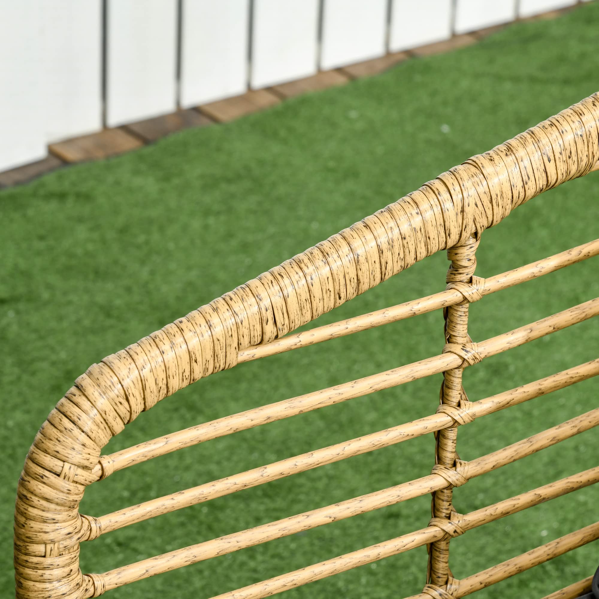 Outsunny Set Mobili da Giardino in Rattan 4 Pezzi Marrone e Grigio Scuro | Salotto da Giardino Esterno, Divanetto 2 Posti, 2 Poltrone con Cuscini, Tavolino con Piano in Vetro, Piedi Regolabili