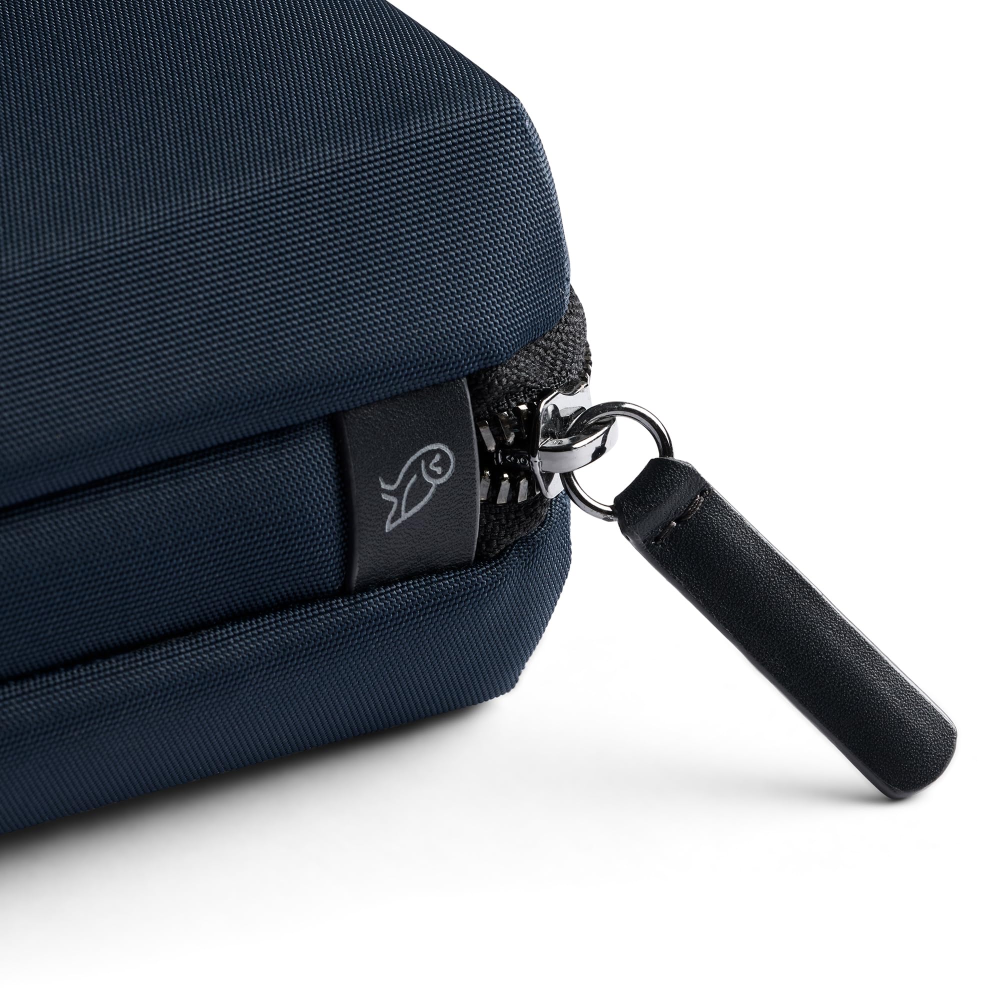 Bellroy Tech Kit, estuche con cremallera para accesorios tecnológicos (power bank, cargador de móvil, cables, auriculares)