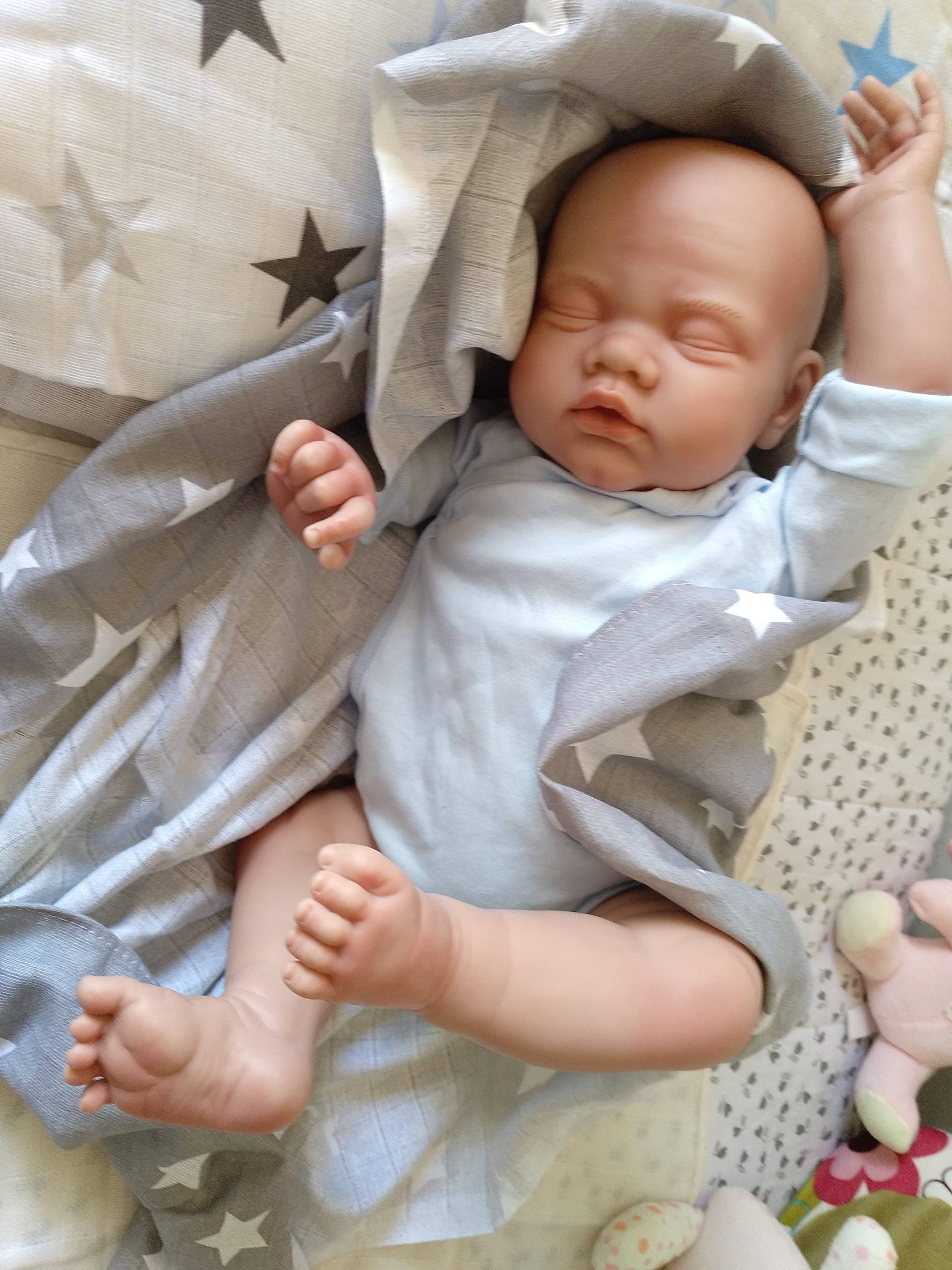Bebè Reborn Dormito Juan,vinile in silicone con rossetti dipinti a mano, molte pieghe, grande regalo,si sente come un bambino reale, realizzati in Spagna,52 cm e 2,3 kg, cadenza della testa e membri.