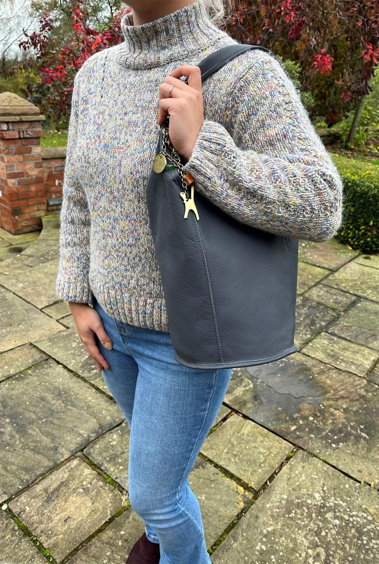 Catwalk Collection Handbags - Damska Średnia Skórzana Torba Typu Tote Na Ramię - Torebka Typu Wiadro na Zamek - Glastonbury