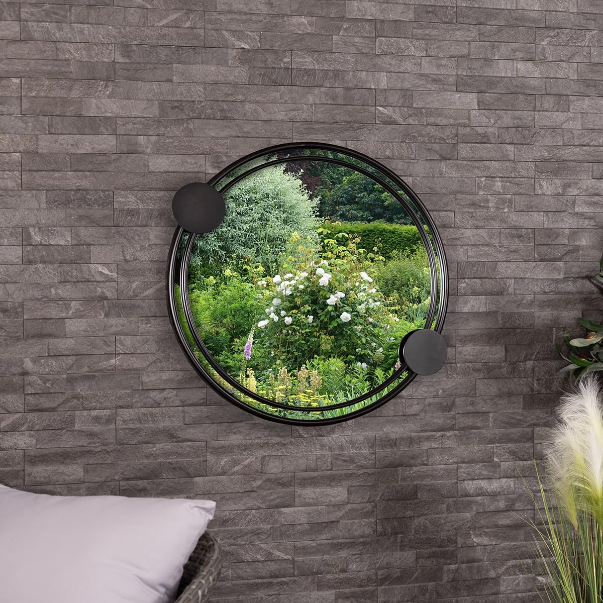 CHARLES BENTLEY Miroir Rond Mural Warsaw, décor Jardin, Cadre Noir, résistant météo, Verre 4mm incassable, Fer et Aluminium, 1 Point de Suspension (65x58cm)