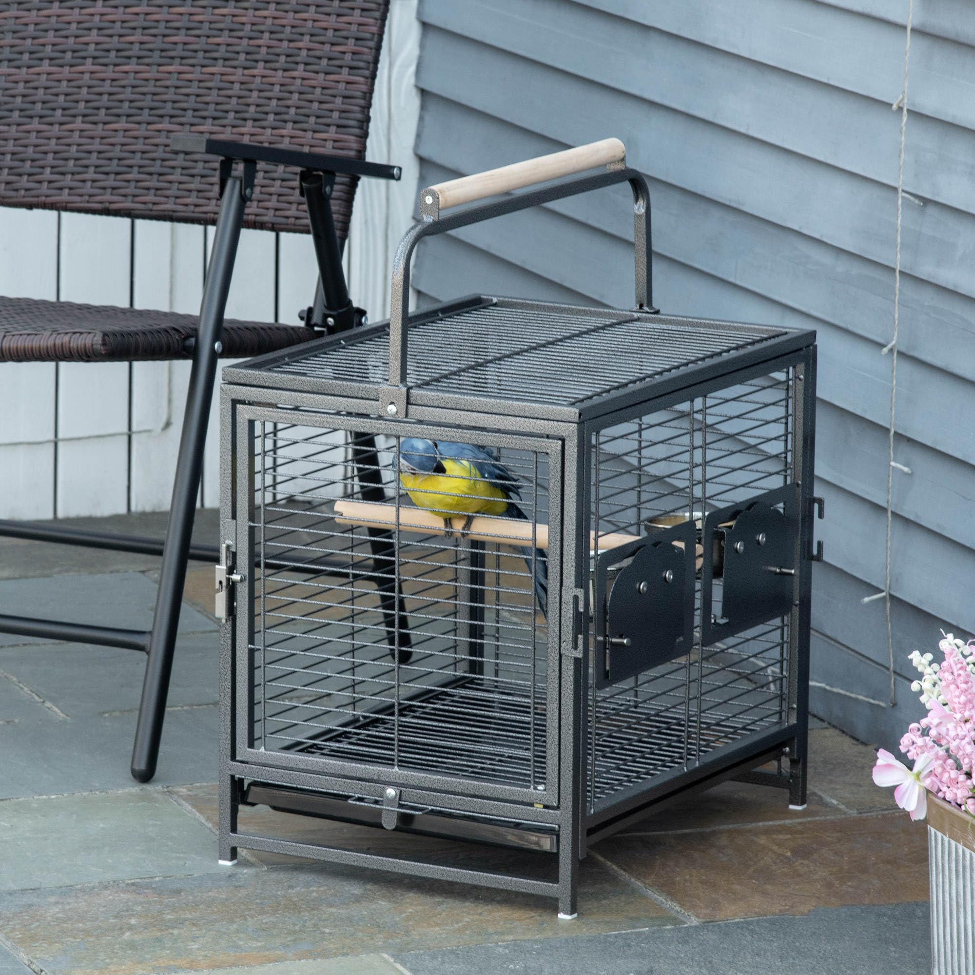 PawHut Gabbia per Pappagalli con Vassoio rimovibile, Ciotole in Acciaio Inox e 2 Posatoi, 48x38x65cm Nero