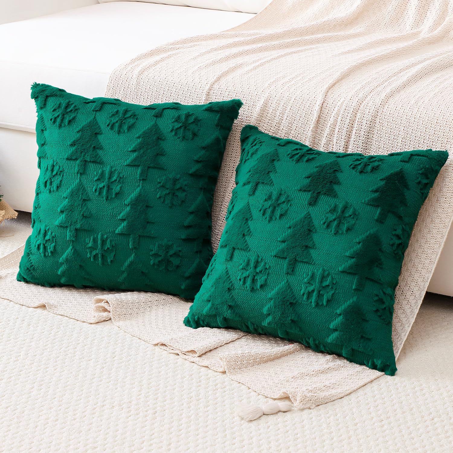Artscope 2er Set Wolle Kissenbezüge Weicher Plüsch Kurzer Wollsamt Dekokissenbezuge Sofakissen Europäische Kissenhülle für Sofa Schlafzimmer Weihnachtsbaum und Schneeflocke Grün, 70x70cm