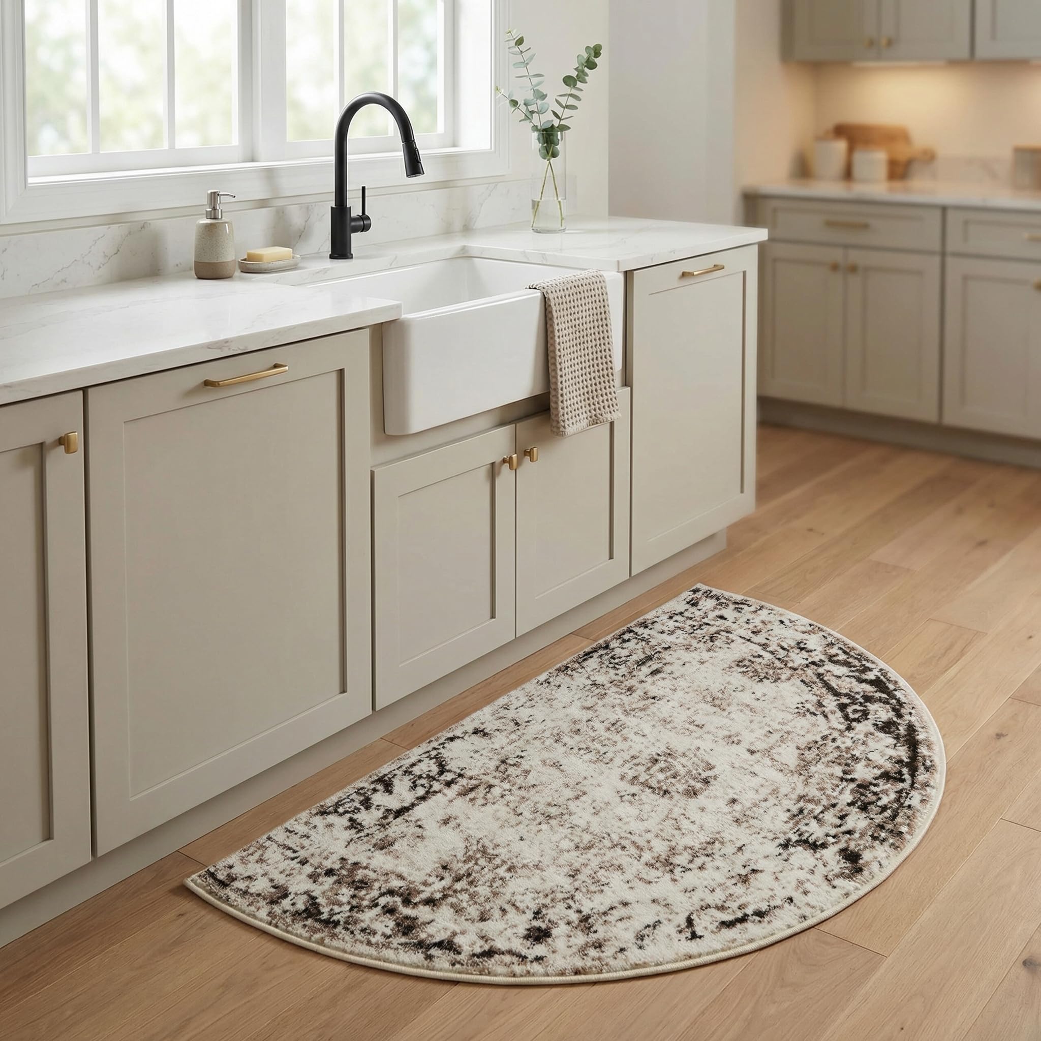 Unique Loom Sofia Collection Area Rug - Casino (3' 1" x 6' 1" Hearth Beige/Tan)