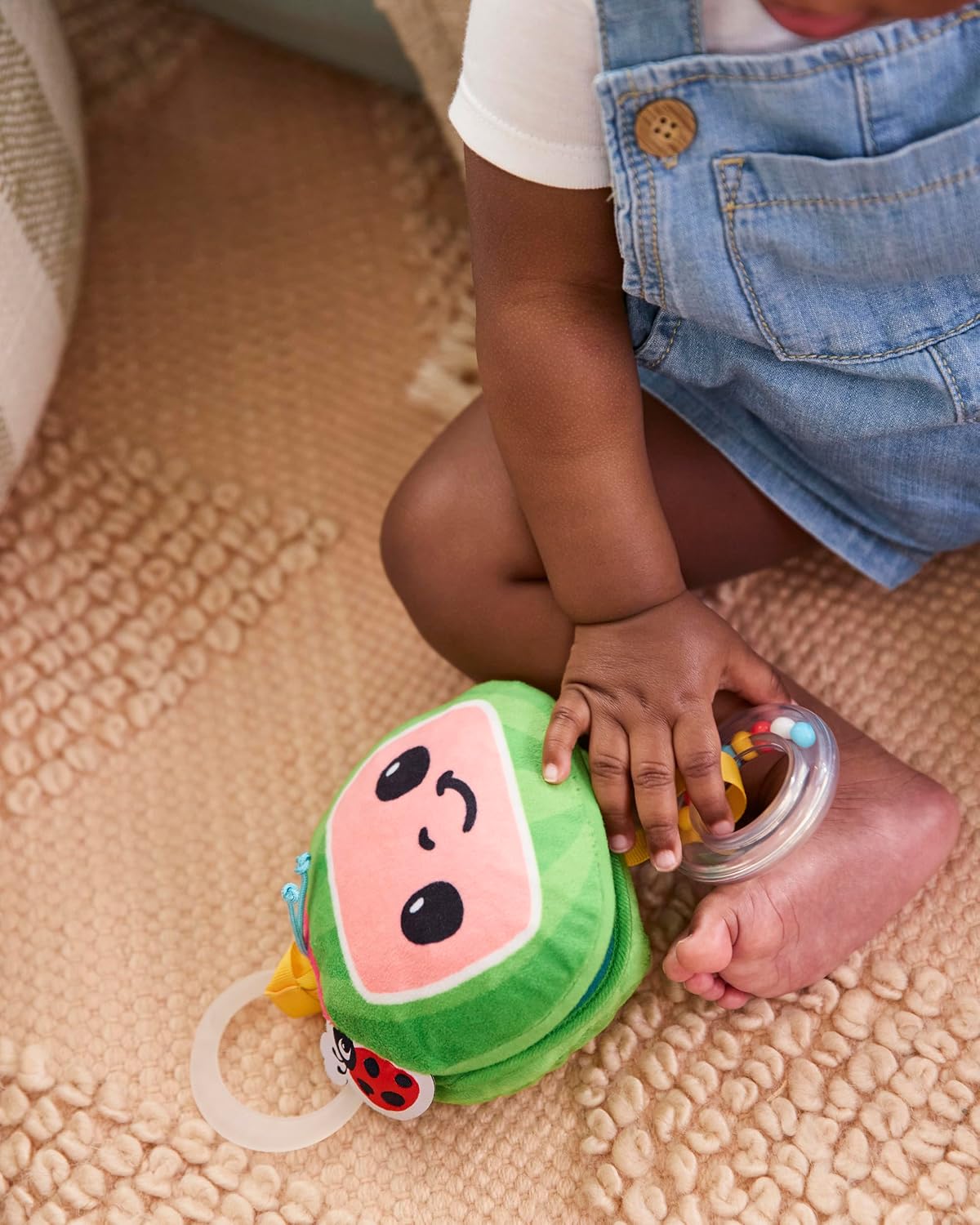 Skip Hop x CoComelon Baby Stroller Toy Peek-a-Boo Melon Multisensory Activity Toy with Baby Mirror, Crinkle & Squeaker Sounds and Rattle Ring, Attaches to Stroller, Age 6m+ image 2