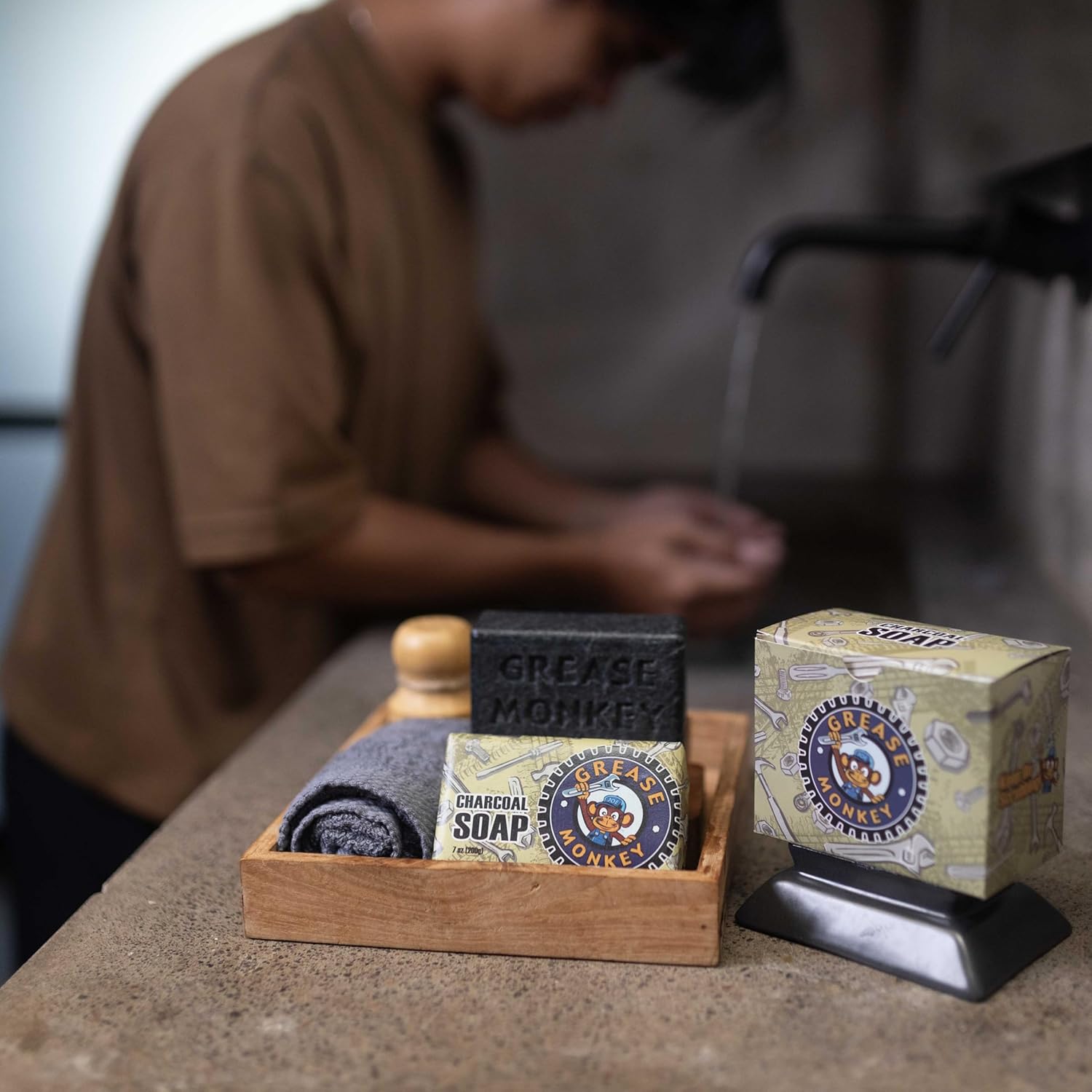 Bali Soap Grease Monkey - Natural Bar Soap for Men, Mechanic Gifts - Activated Charcoal Scrub, Exfoliating, Moisturizing, Sandalwood & Peppermint Scent, Vegan & Cruelty-Free, 2-Pack 7oz