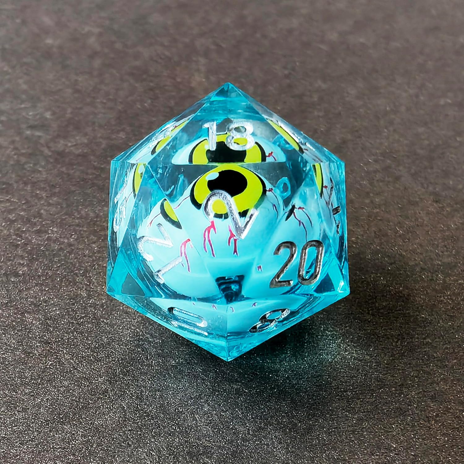 BESCON Sharp Edged Liquid Core Rolling Eyeball Dice Razor