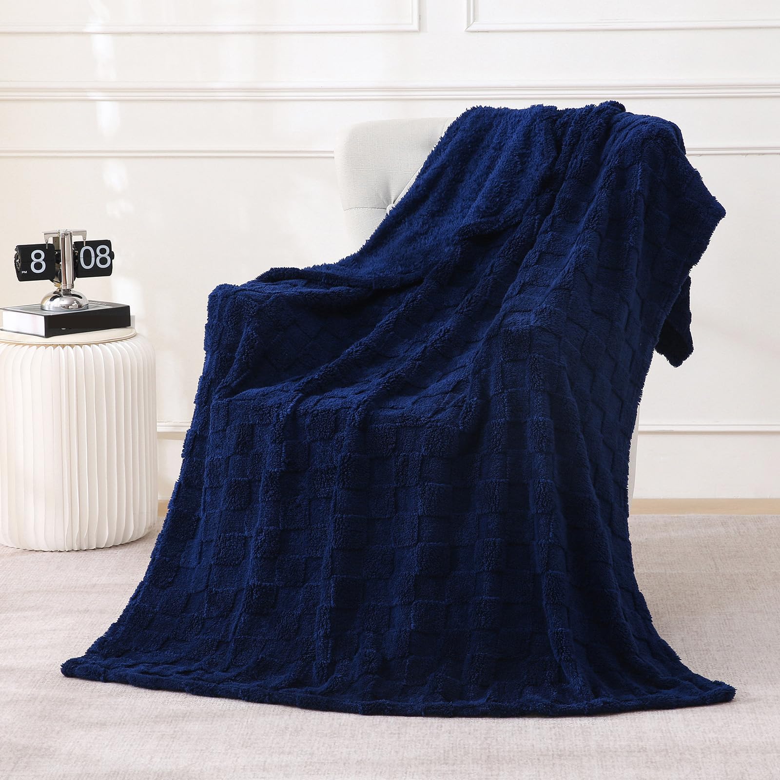 Linecooo Navy Blue Fleece Throw Blanket 60”×80”Checkered Design for Couch — image 1