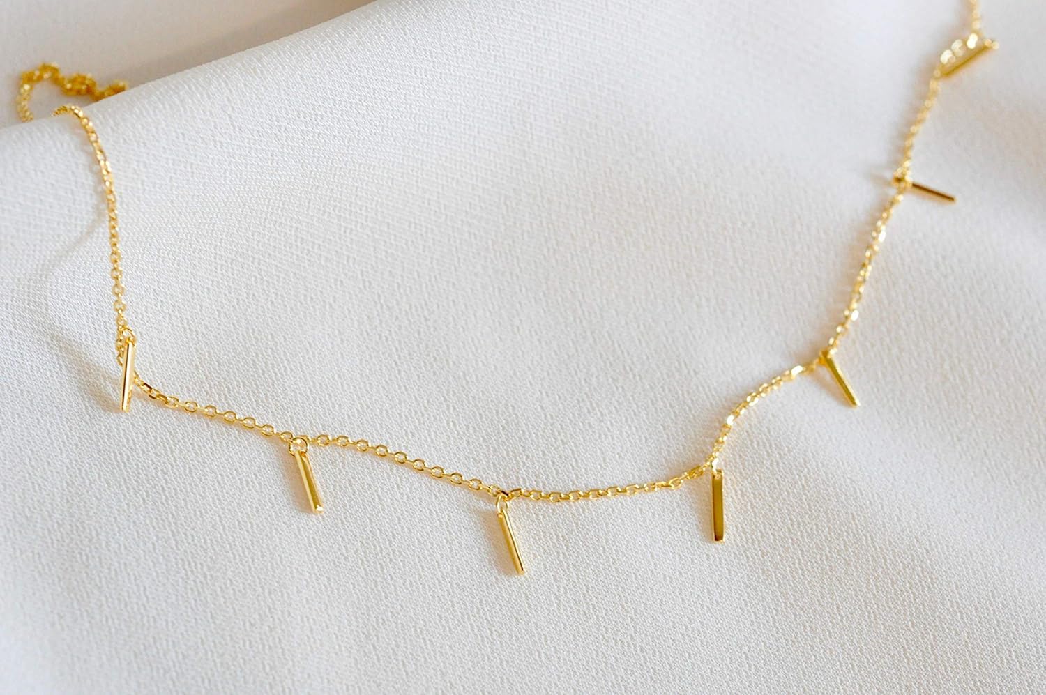 Dainty Dangle Choker Necklace in Gold Finish - Image 4