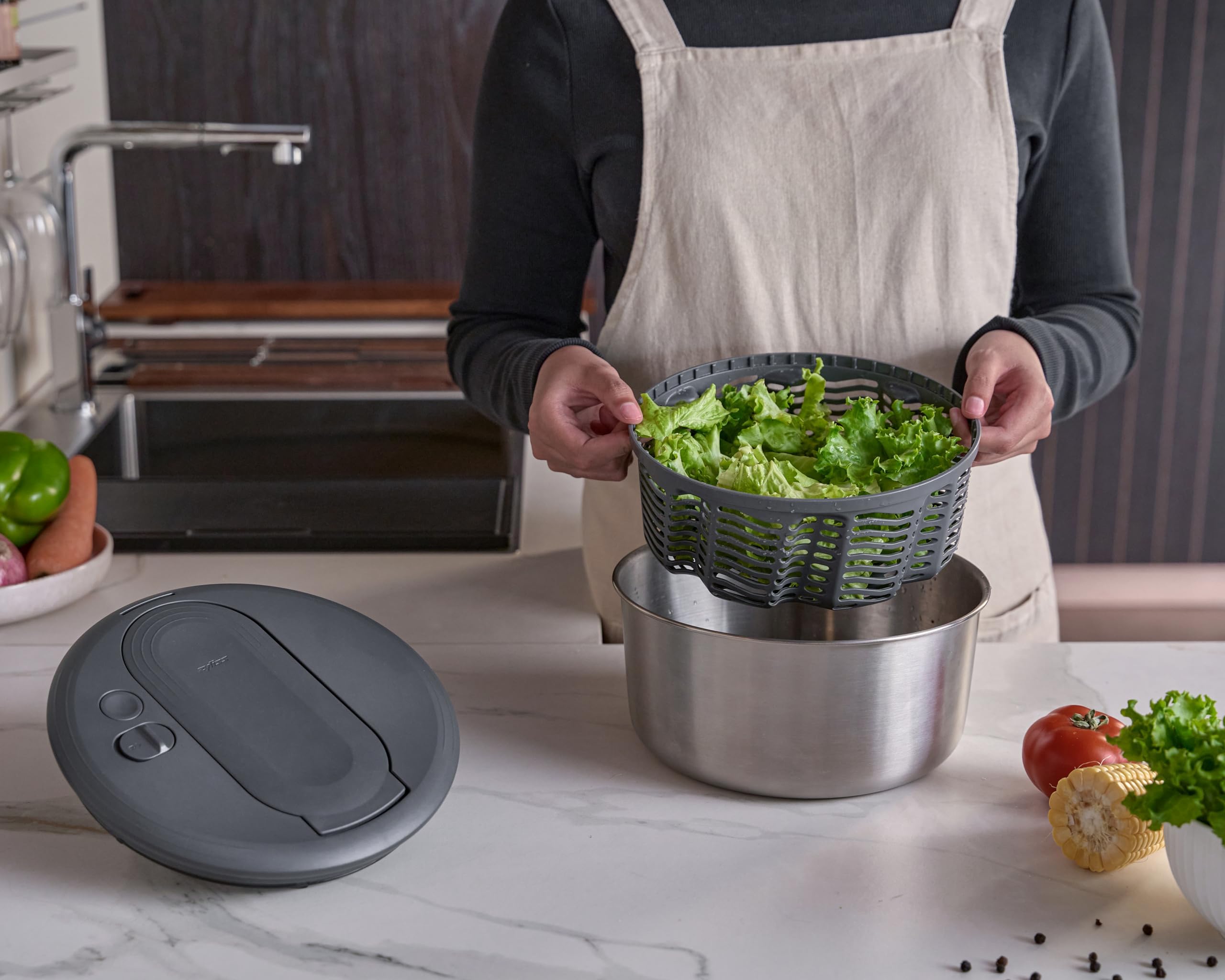 Zyliss Swift Dry Centrifugadora de Lechuga Pequeña de Acero Inoxidable 3,5 L, Escurridor Lechuga, Sin BPA, Base antideslizante, Tecnología AquaVent, Botón de parada, Apta para lavavajillas