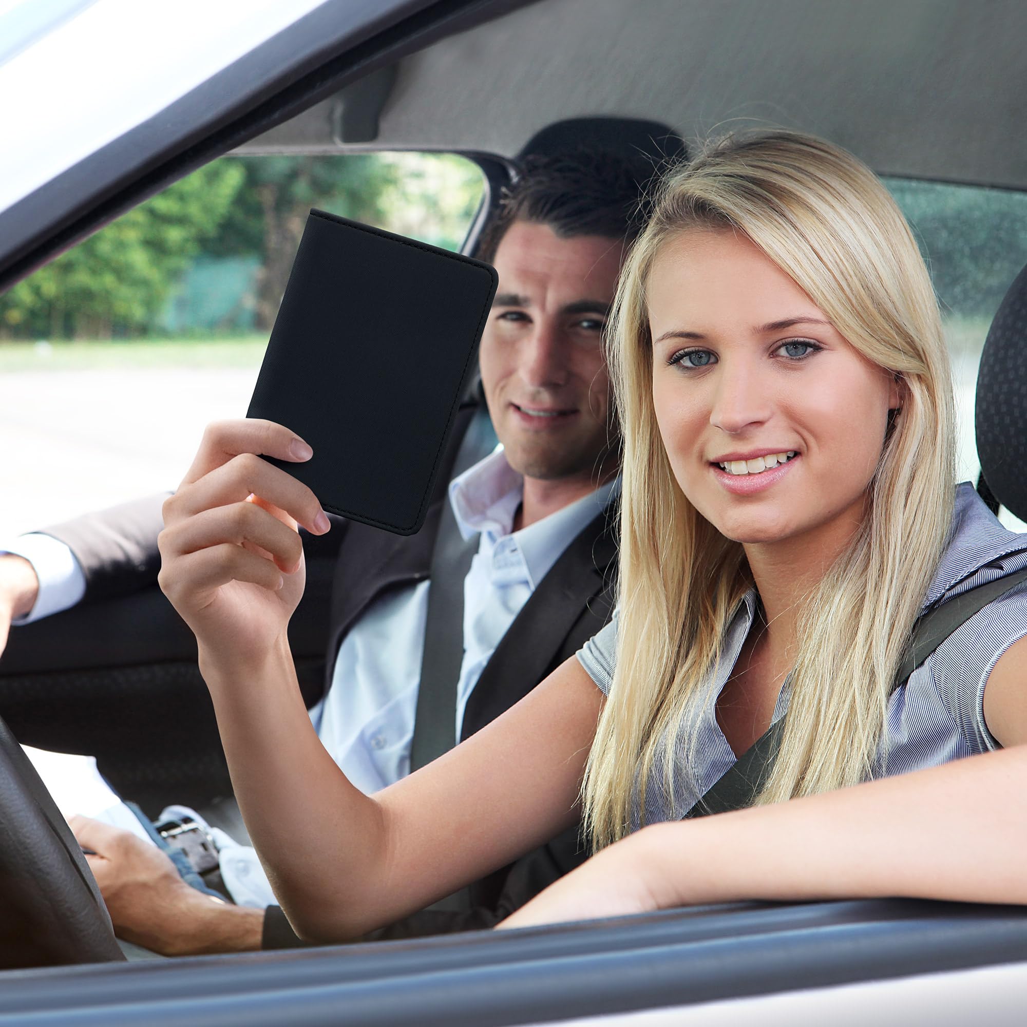 kwmobile Custodia in Neoprene per Libretto Circolazione Auto - Cover Portalibretto con Scomparti per Tessere Patente - Foderina Porta Documenti nero