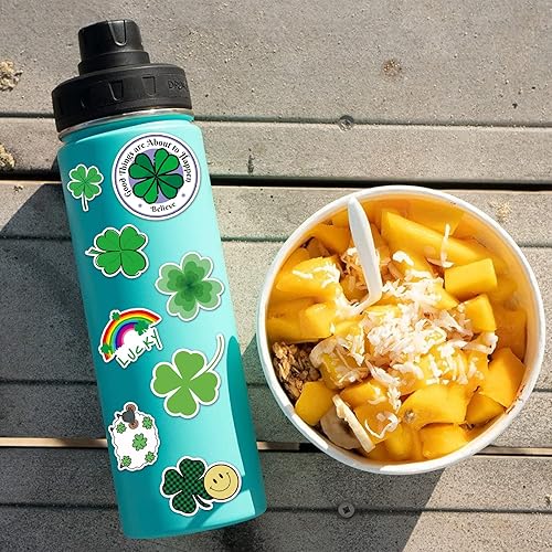 Miniatura 4 de FAMYGFT Calcomanías del día de San Patricio para niños y adultos 50 calcomanías de trébol impermeables 4 hojas calcomanías de trébol etiquetas de