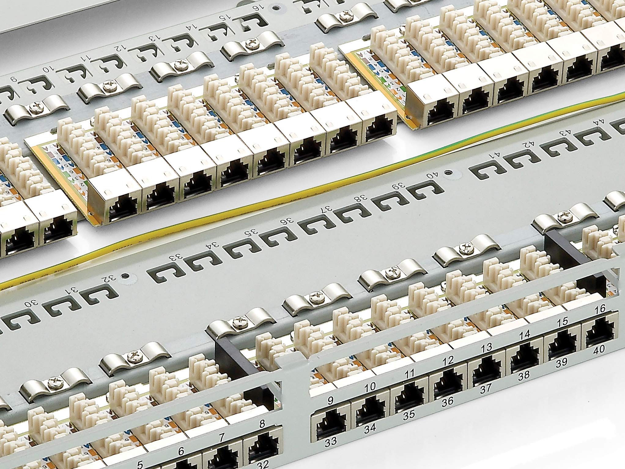 Equip Patch Panel 19 - Tablero de conexiones, color plateado