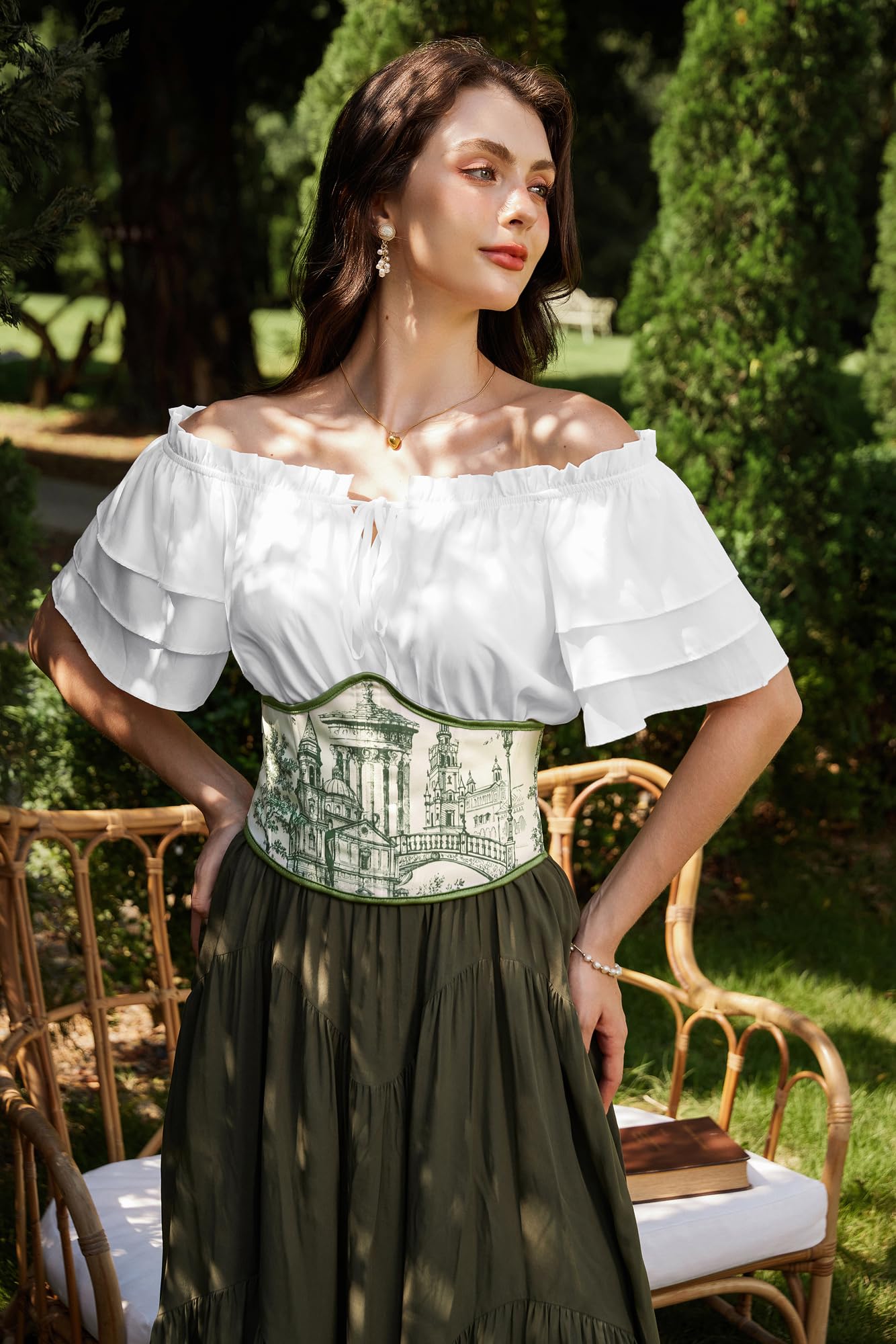 SCARLET DARKNESS Chemise Traditionnelle Renaissance pour Femme Chemise médiévale à Volants et épaules dénudées