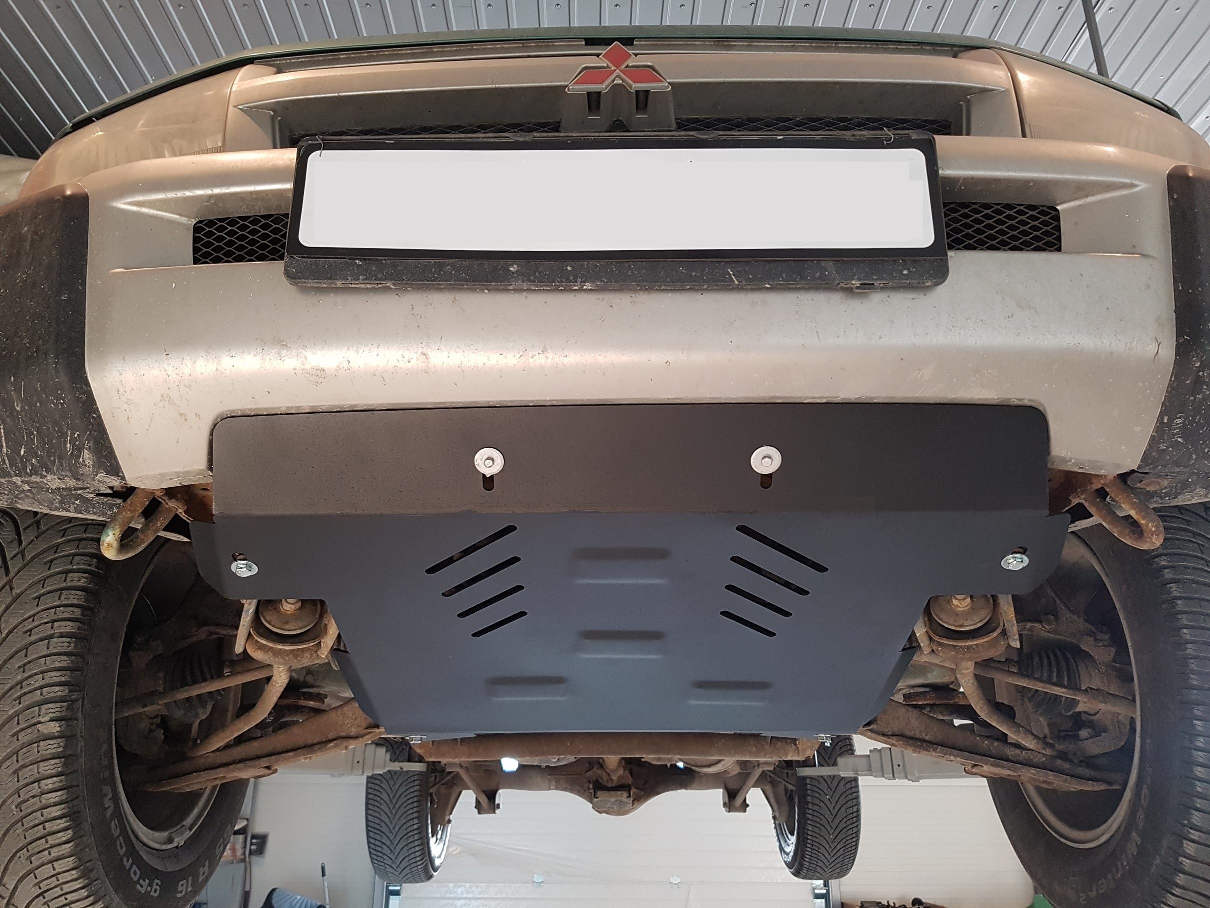 Protección metálica bajo motor compatible con Mitsubishi Pajero Pinin - (1997-2007)
