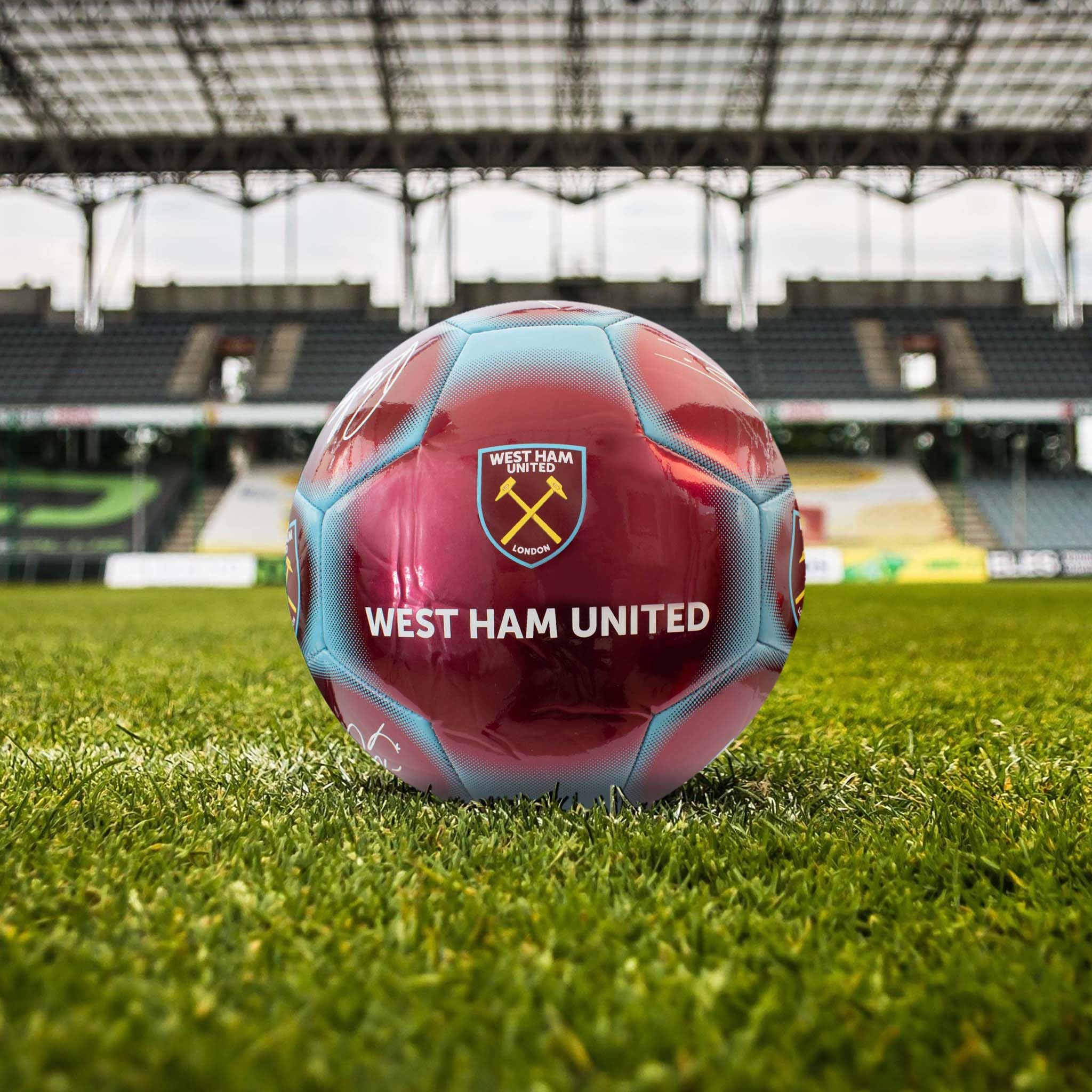 Hy-Pro Oficjalnie licencjonowana piłka nożna West Ham F.C. Classic Signature | metaliczny, rozmiar 5, młoty, trening, mecz, towar, kolekcjonerski dla dzieci i dorosłych