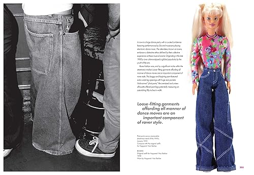 Vista 10 de Barbie Takes the Catwalk A Style Icon's History in Fashion