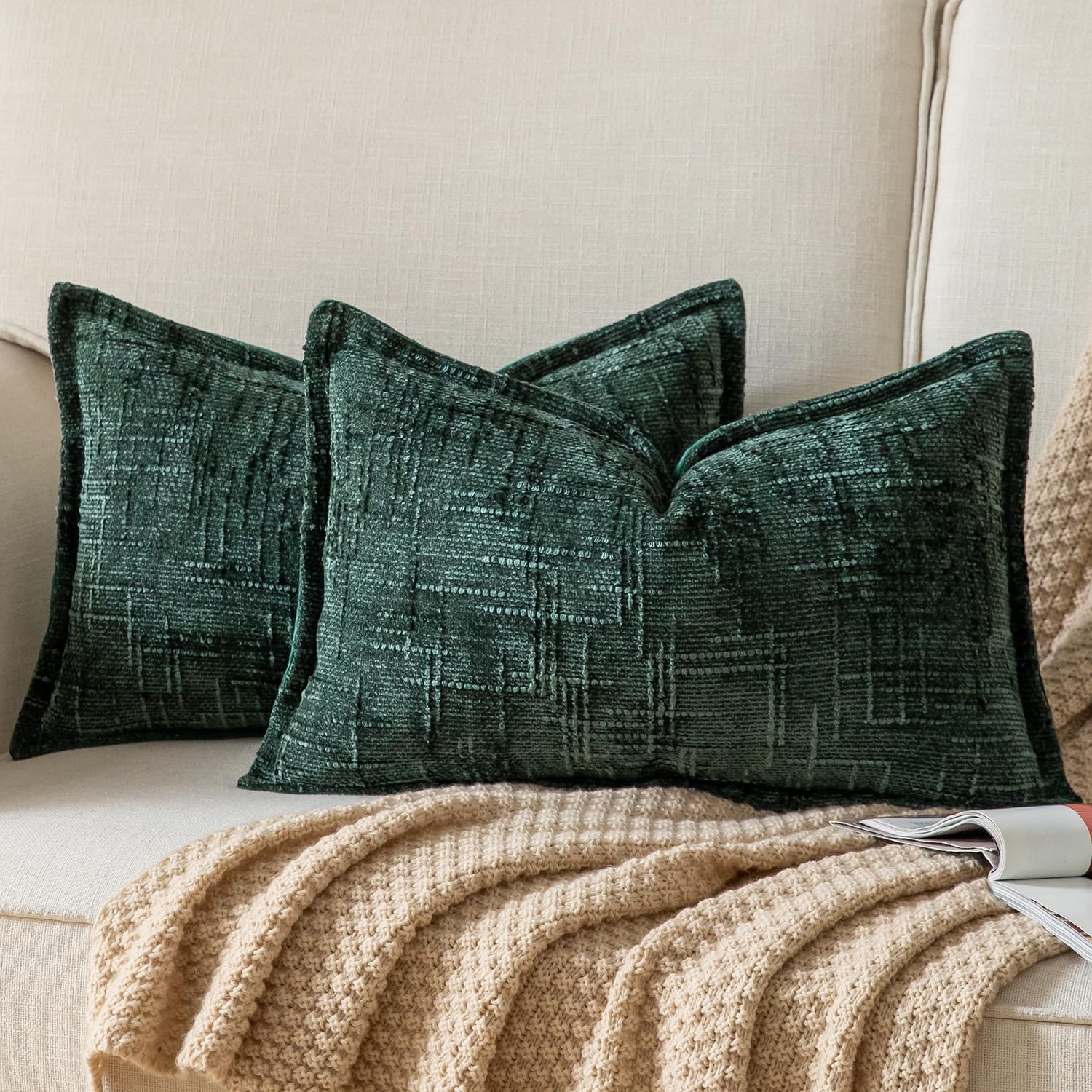 YAERTUN Chenille Cushion Covers 30x50 cm 12x20 inch Set of 2 Textured Broadside Soft Cozy Velvet Throw Pillow covers Farmhouse Boho Decorative Pillow Cases for Couch Bed Sofa Livingroom DarkGreen