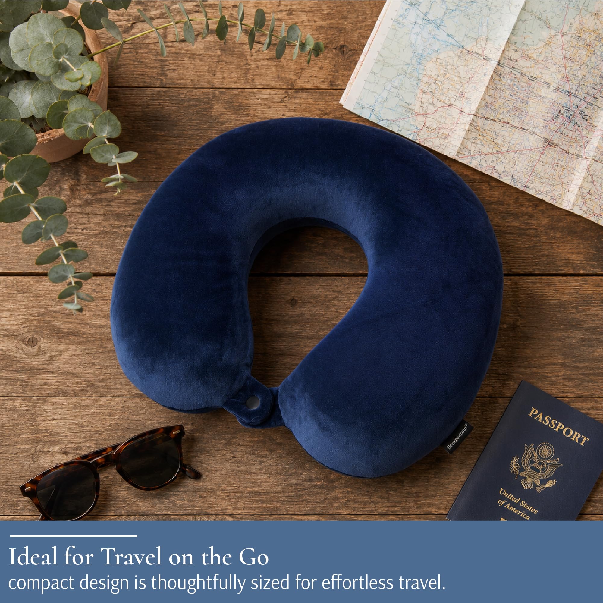Brookstone Oreiller Cervical de Voyage en Mousse à mémoire de Forme pour Vacances, Avion, Train, Bus et Voiture, Bleu