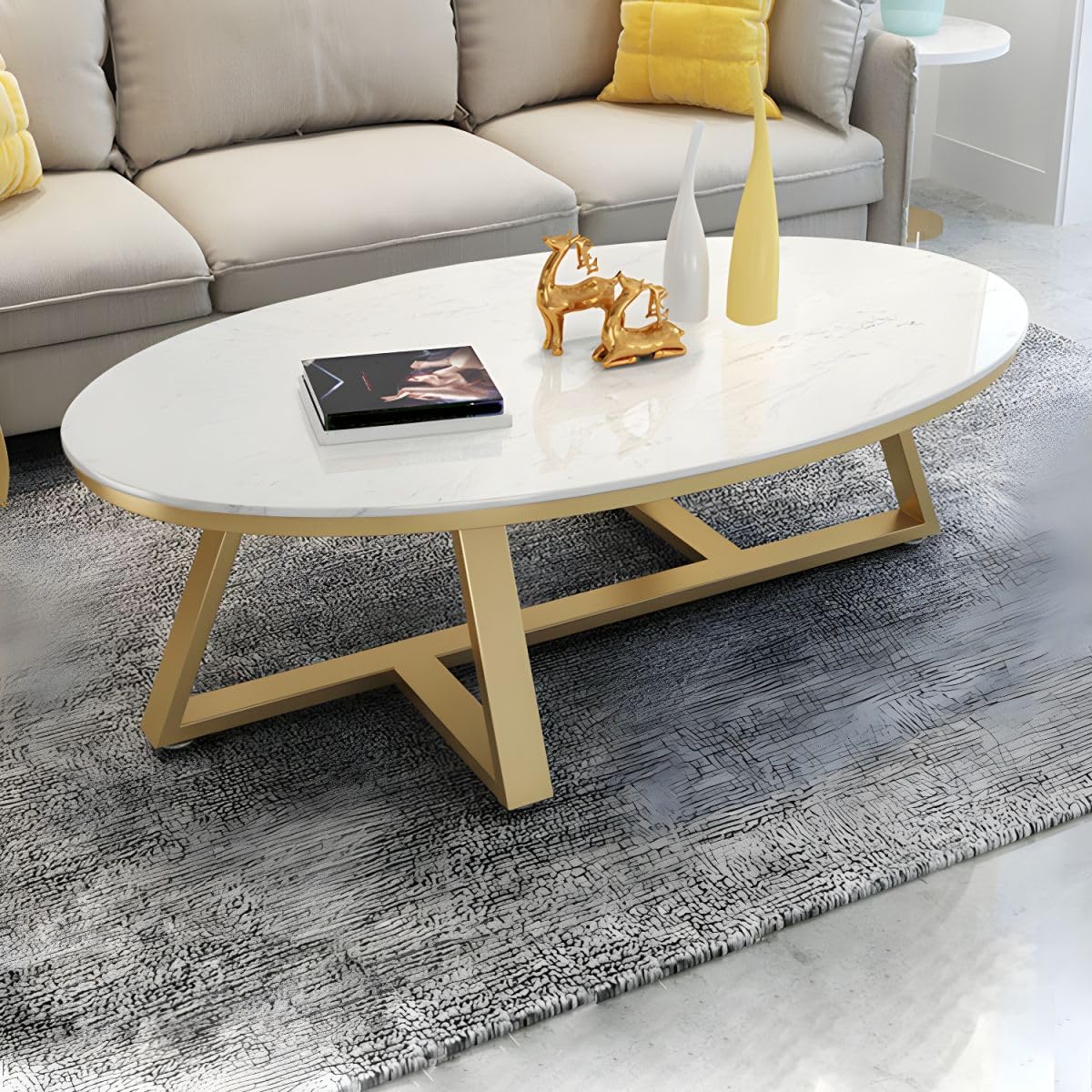 Table basse ovale nordique gain de place effet marbre blanc pour grand salon