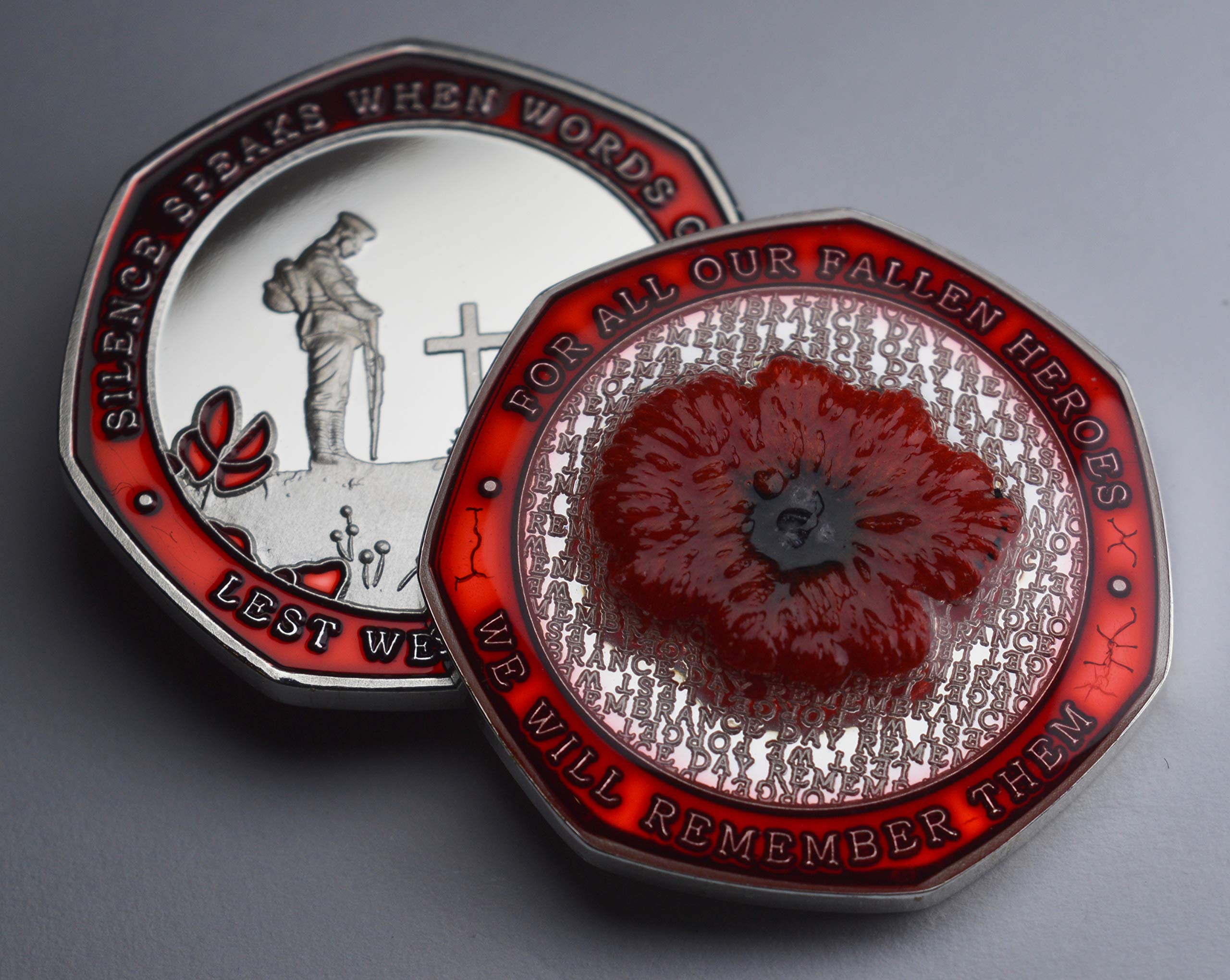 The Commemorative Coin Company Red Armistice/Remembrance Commemorative With Embroide Poppy, Enamel And Resin Coating. Ww1 Ww2. Unique Item. Capsule