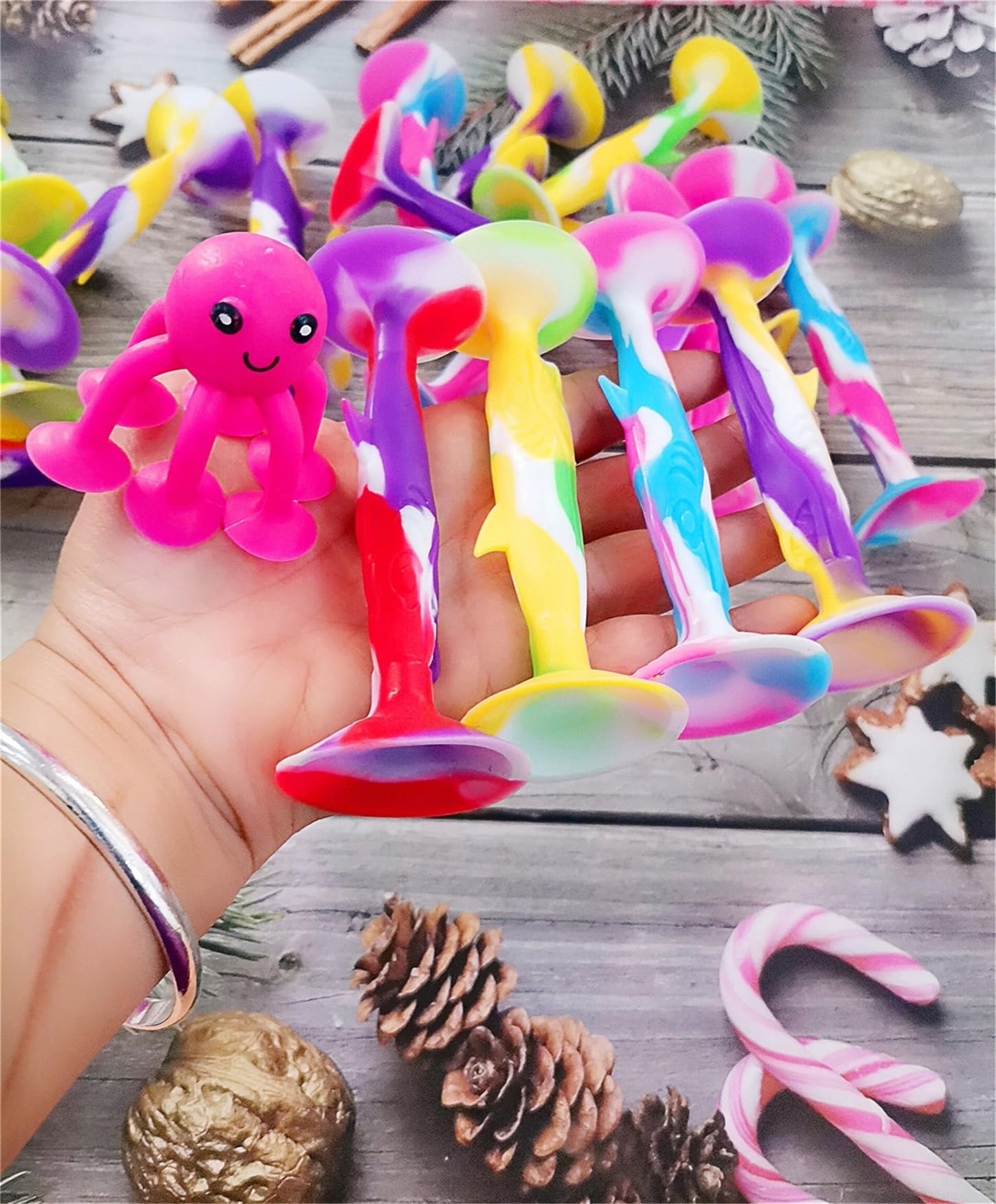 mypush popo 21 Packs Outdoor Indoor Ocean Theme Throwing Double Headed Suction Cup Game Set,Shark Shape Throwing Party Game Sucker