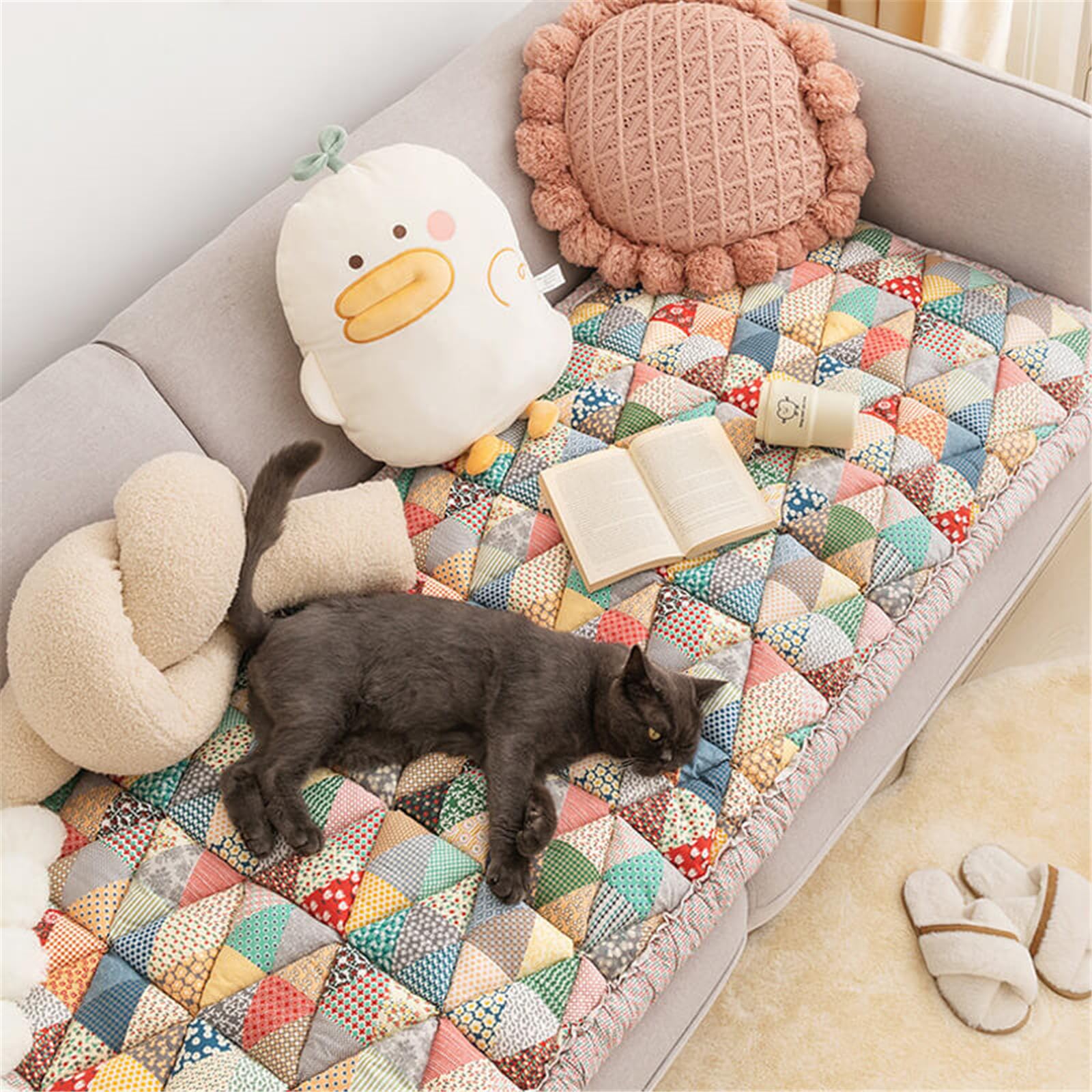 Funny Fuzzy Couch Protector Cover,Large Plaid Square Pet Mat Bed Couch Cover,Cozy Plush Non Slip Couch Cover,Pet Mat Bed Couch Cover,Applies Carpet,Window Bench (Colored Triangle, 70 * 210cm/27 * 83)