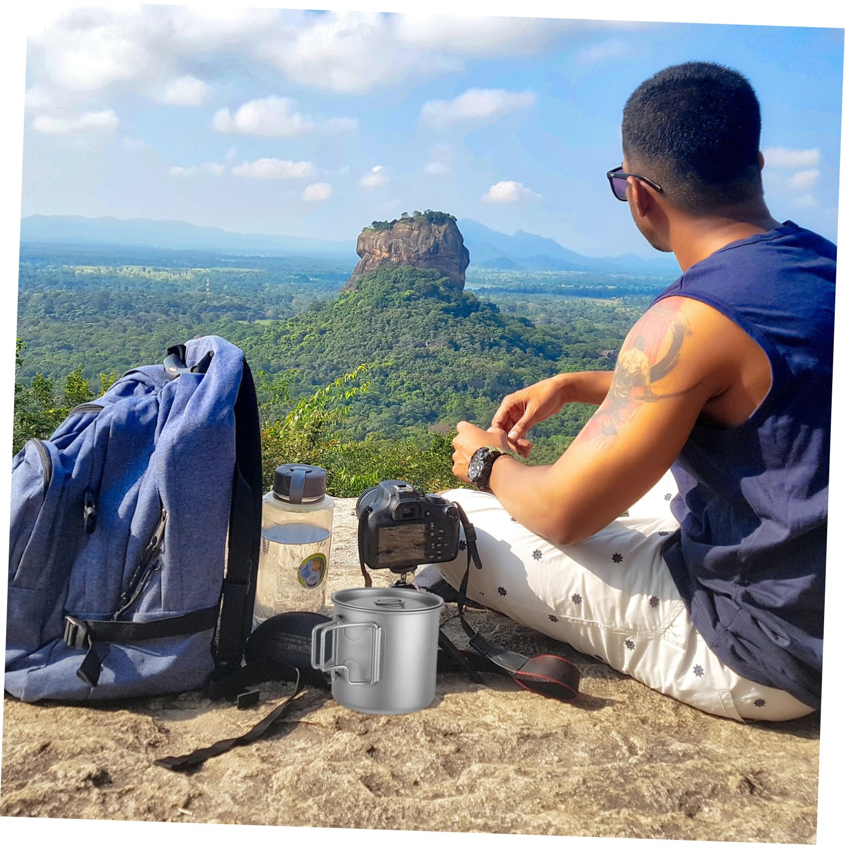 Titanium Camping Becher mit Faltbarem Griff Einlagig für Schnelle Erwärmung Ultraleicht und Kompakt Inklusive Aufbewahrungstasche für Outdoor Wandern Picknick und Backpacking