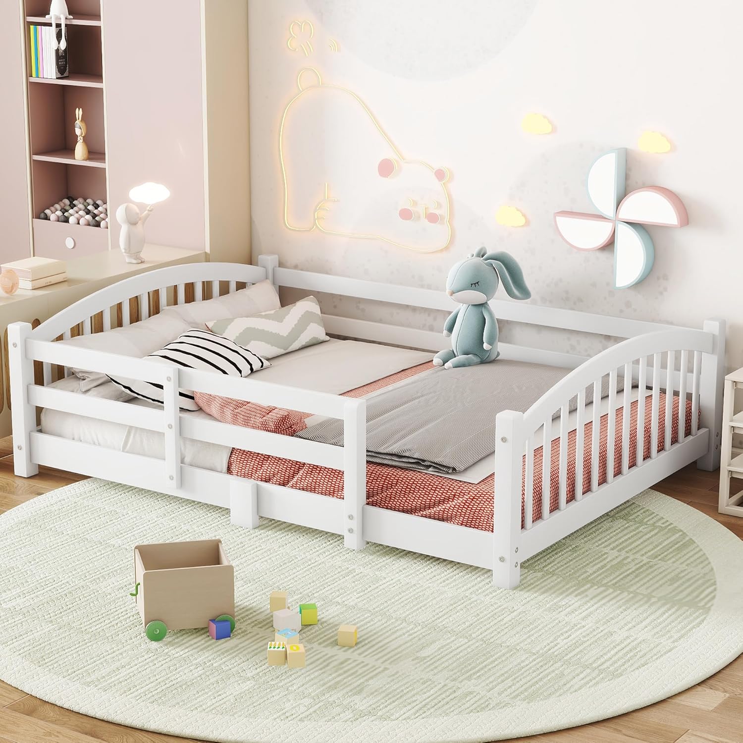 Bellemave Full Size Montessori Floor Bed with Slats and Center Support Bar, Full Size Montessori Bed with Fence and Headboard, Easy Assemble Floor Bed Frame for Girls, Boys White