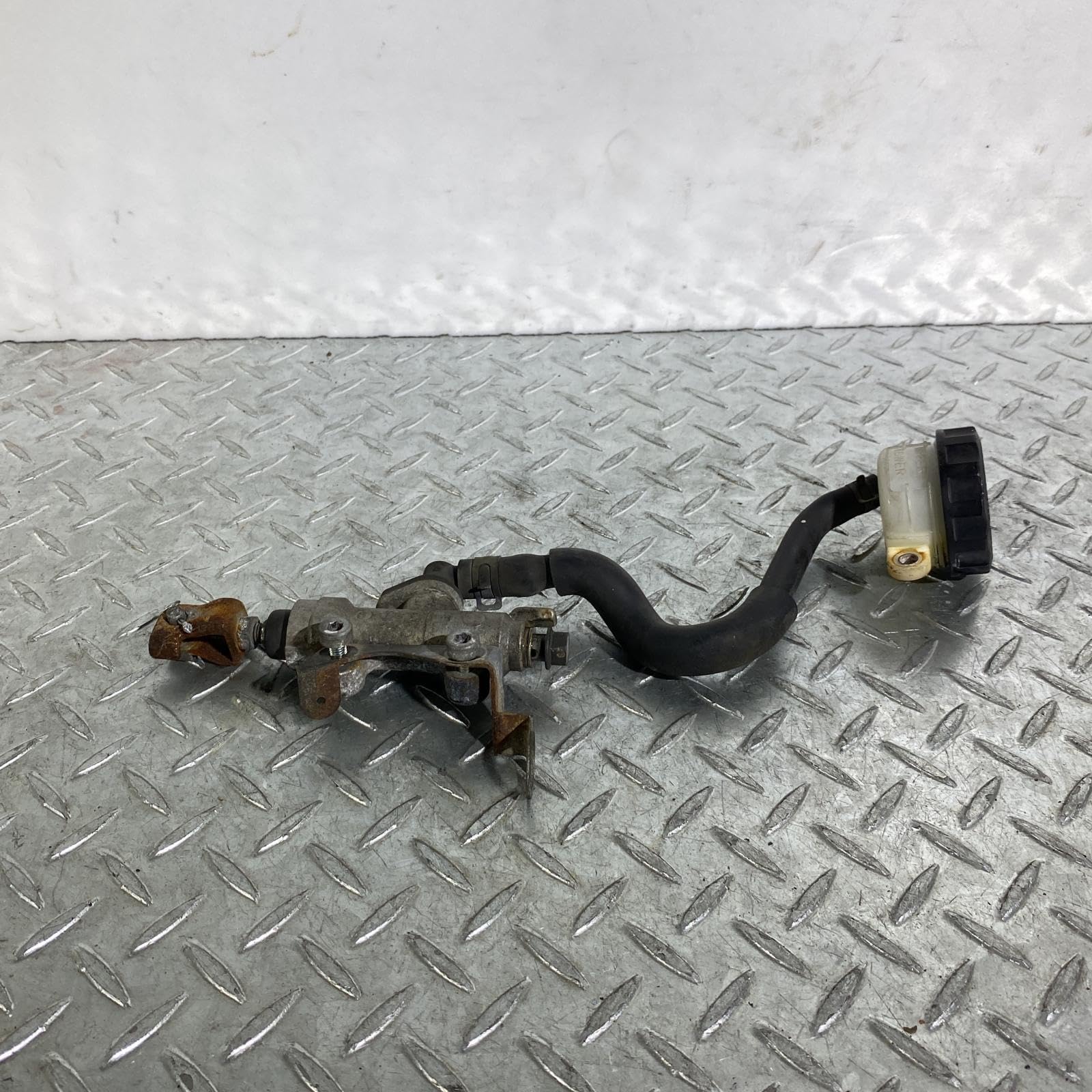 Amazon | CB400SF NC31 リアマスターシリンダー(M-250515-6