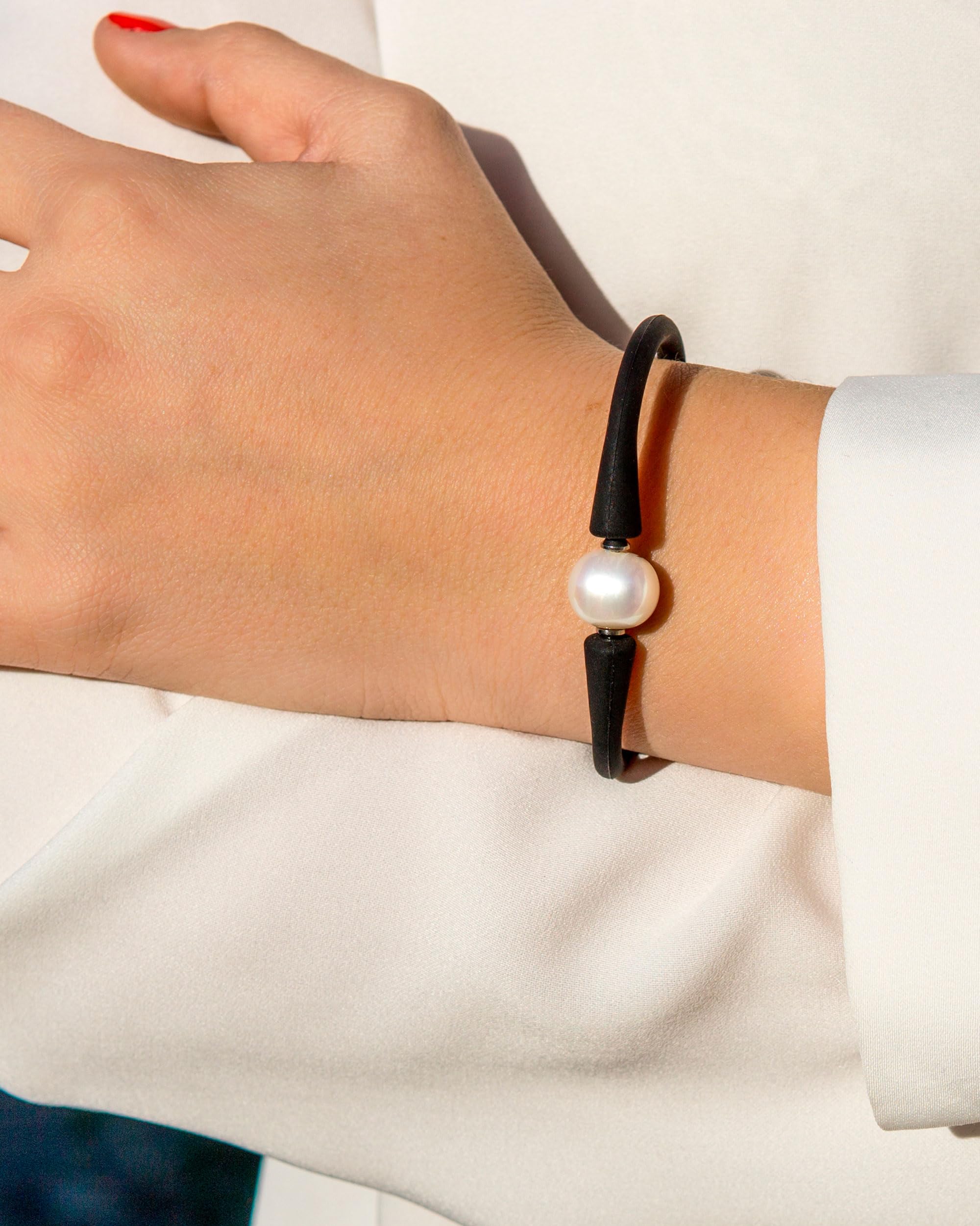 Secret & You Perlenarmband - Süßwasser-Zuchtperle 10,5 bis 11 mm und System zum Ändern der Perle mit einer anderen Farbe der eine oder andere Gem - Flexible Indian Rubber Band.