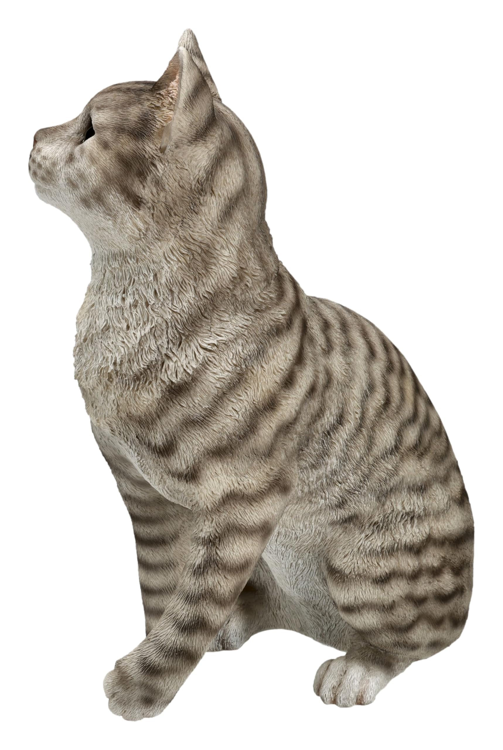 Figuren Shop GmbH Gartenfigur Katze sitzend 34,5 cm – grau getigerte Katzenfigur mit erhobener Pfote aus Polyresin, handbemalt und wetterfest – Tierfigur Gartenskulptur für Haustür und Terrasse