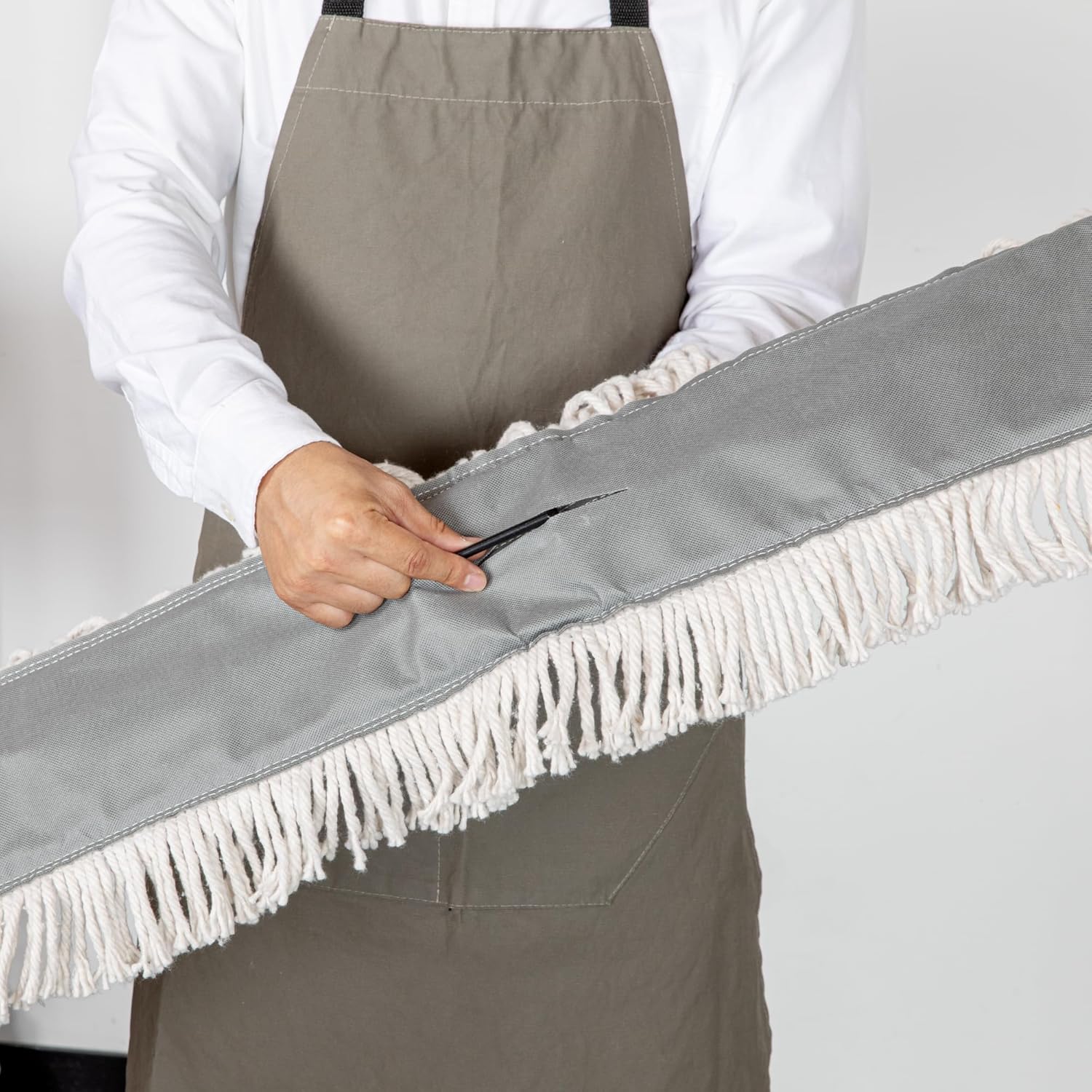 Restaurantware-MOP FRAME ONLY: Clean Tek Professional 48 x 5 Inch Dust Mop Frame, 1 Snap-On Wire - Dust Cleaning Head And Handle Sold Separately, For Home Or Office, Iron Wire