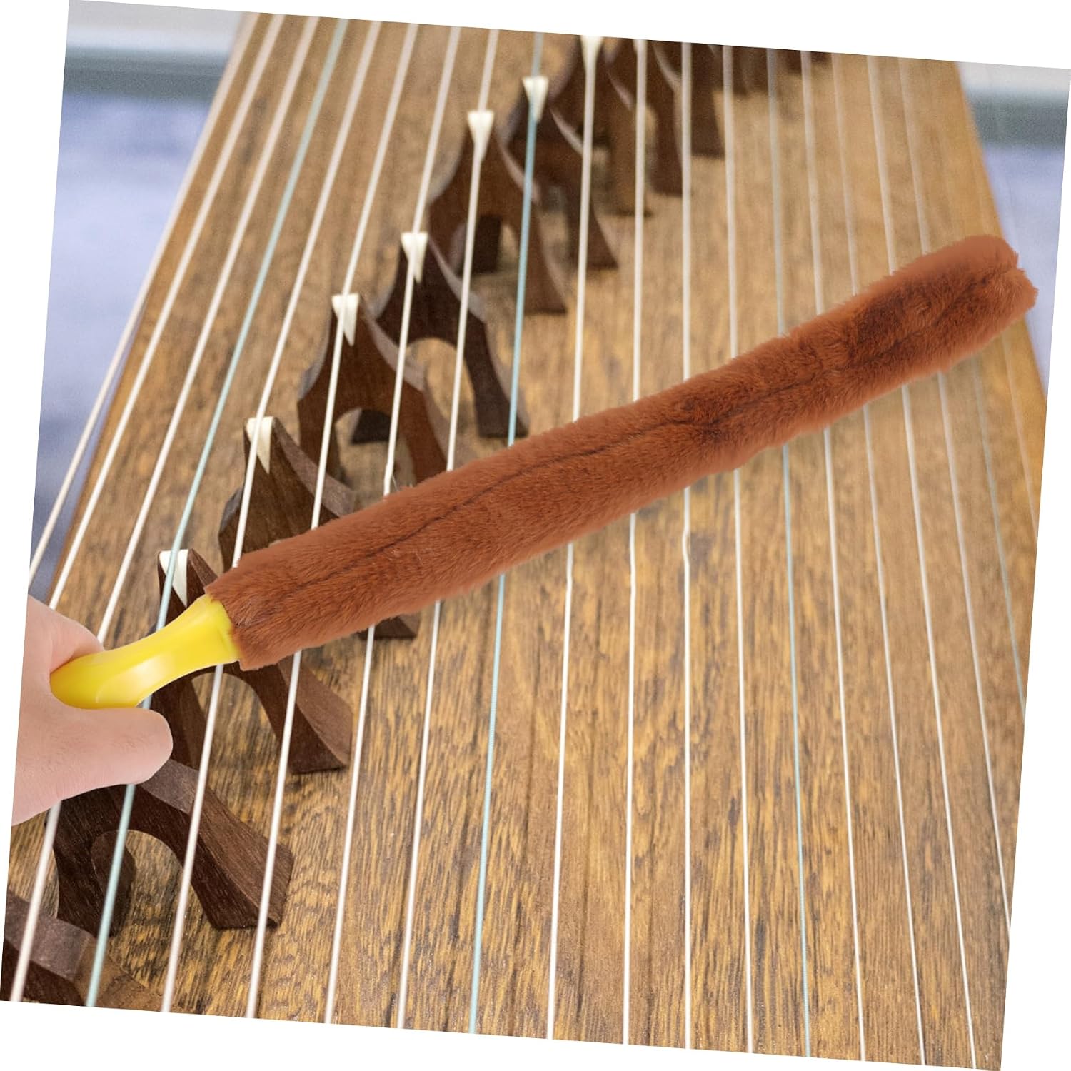 Beavorty Guzheng Cleaning Brush Hook – Portable Instrument Cleaning Brush for Guzheng and Dulcimer – Handheld Dust Removal Tool for Music Instrument Care image 3