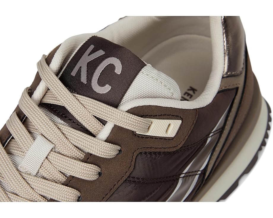 Kenneth Cole Pryor - Right View